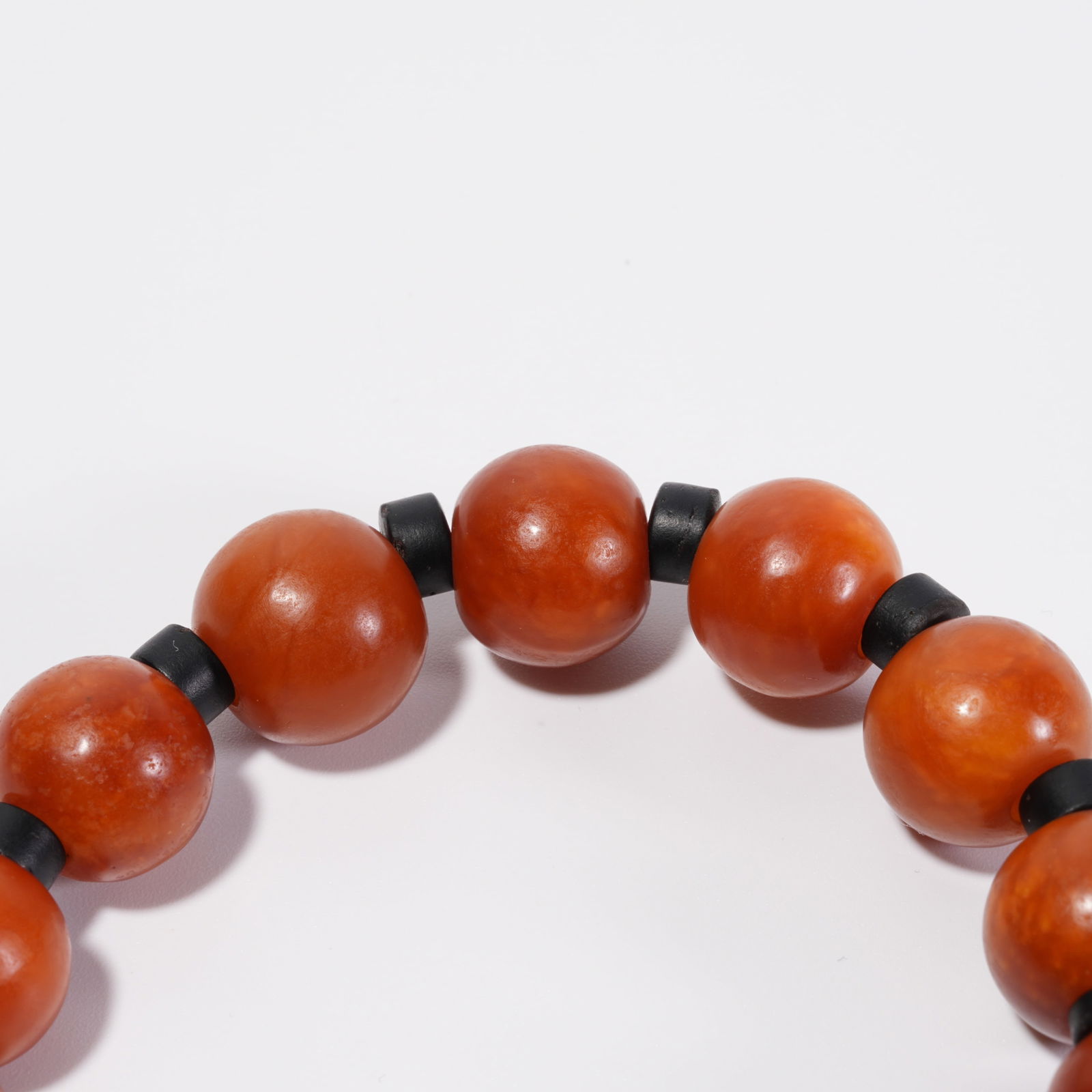 A HETIAN JADE BEAD BRACELET - 2