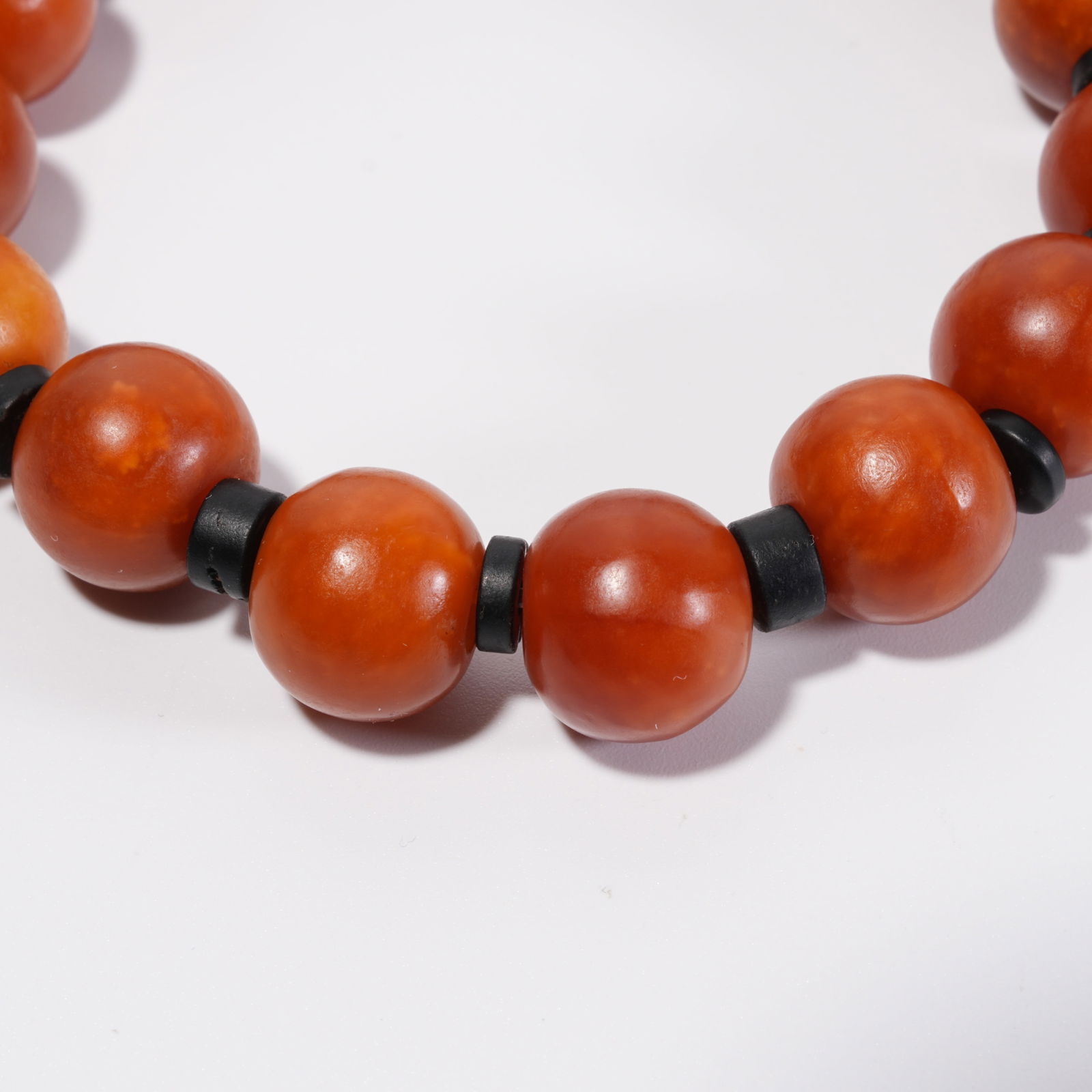 A HETIAN JADE BEAD BRACELET - 3