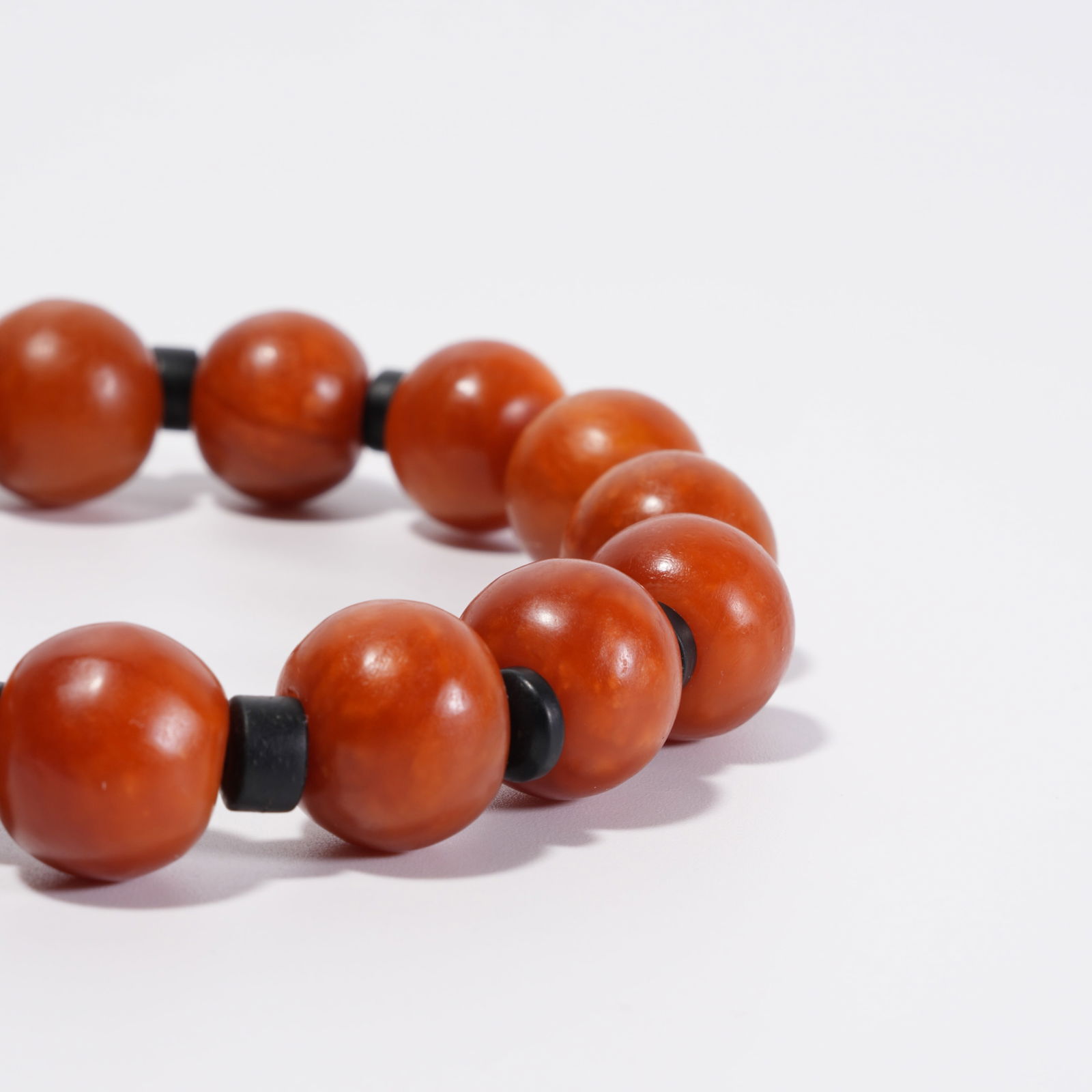 A HETIAN JADE BEAD BRACELET - 5