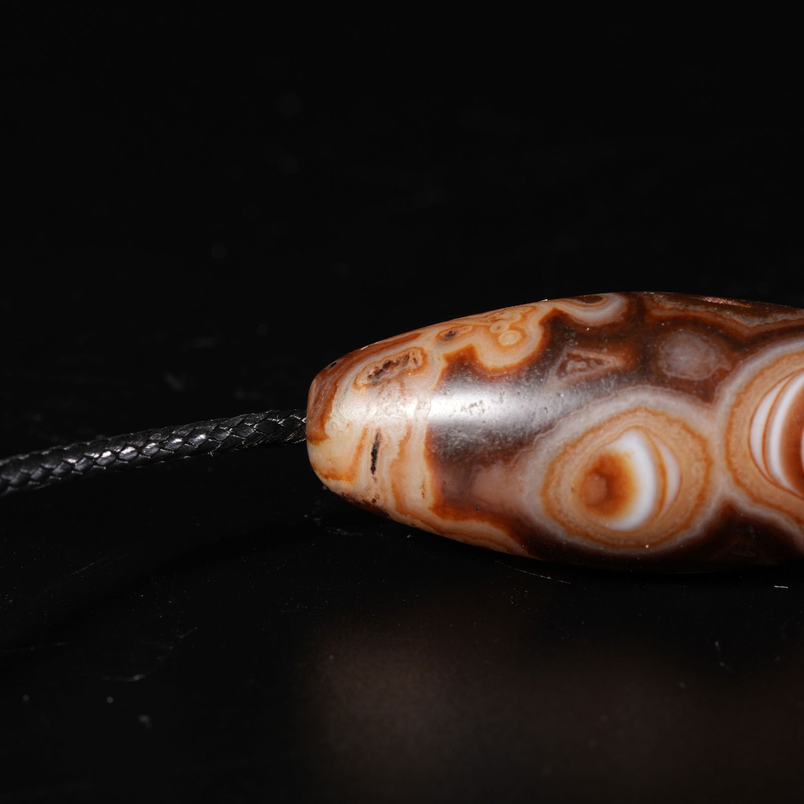 A AGATE PENDANT - 8