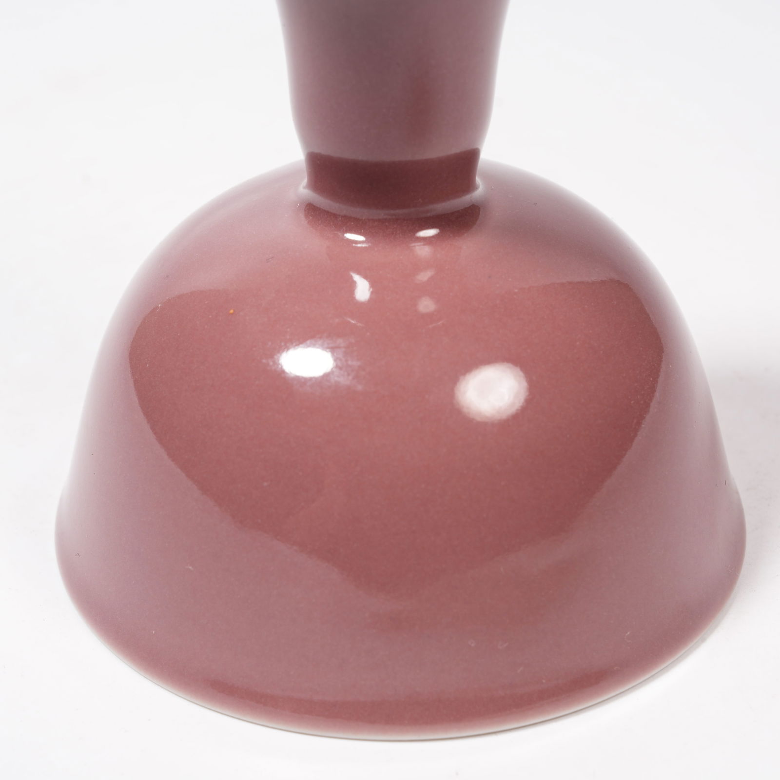 A PEACHBLOOM-GLAZED STEM CUP - 10