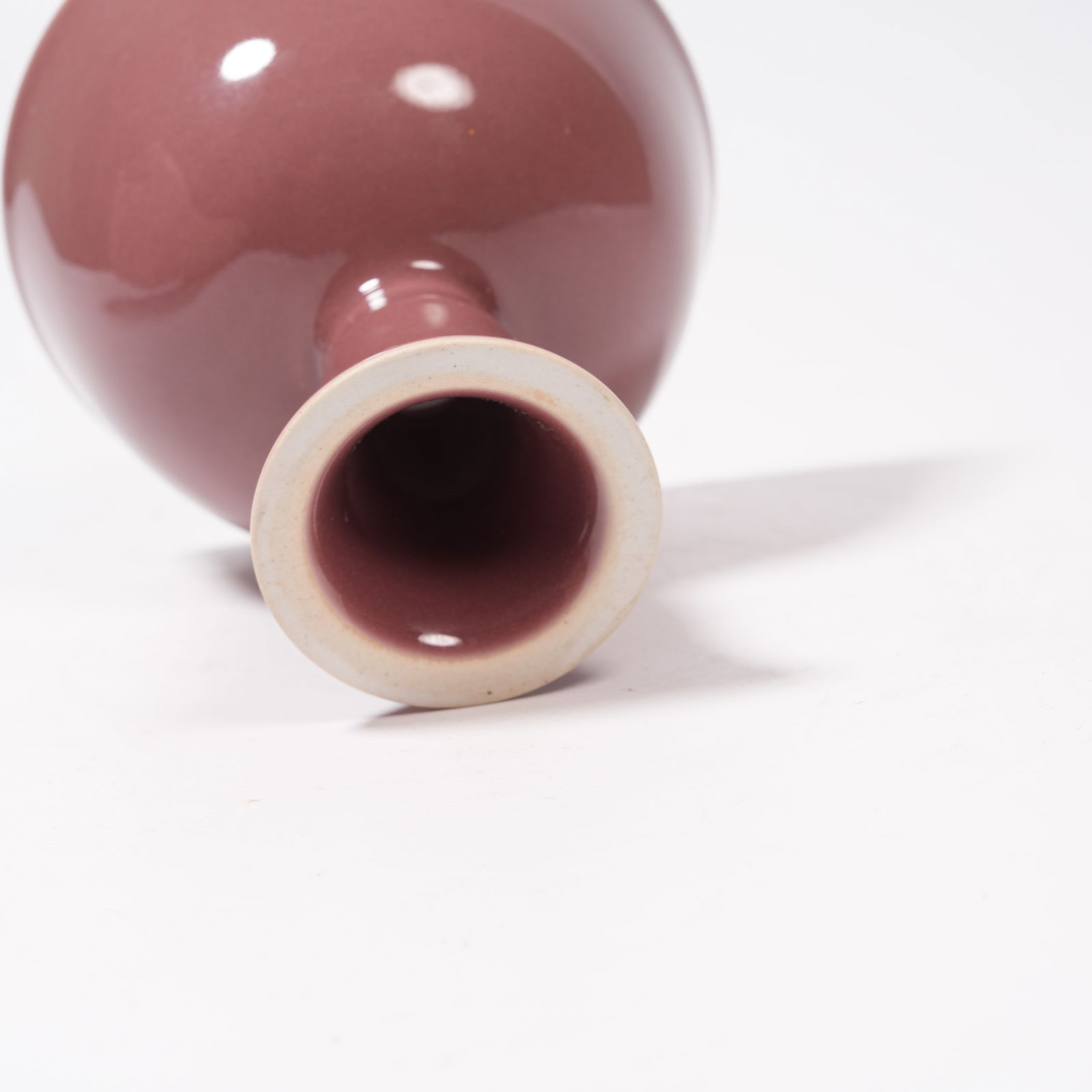 A PEACHBLOOM-GLAZED STEM CUP - 9