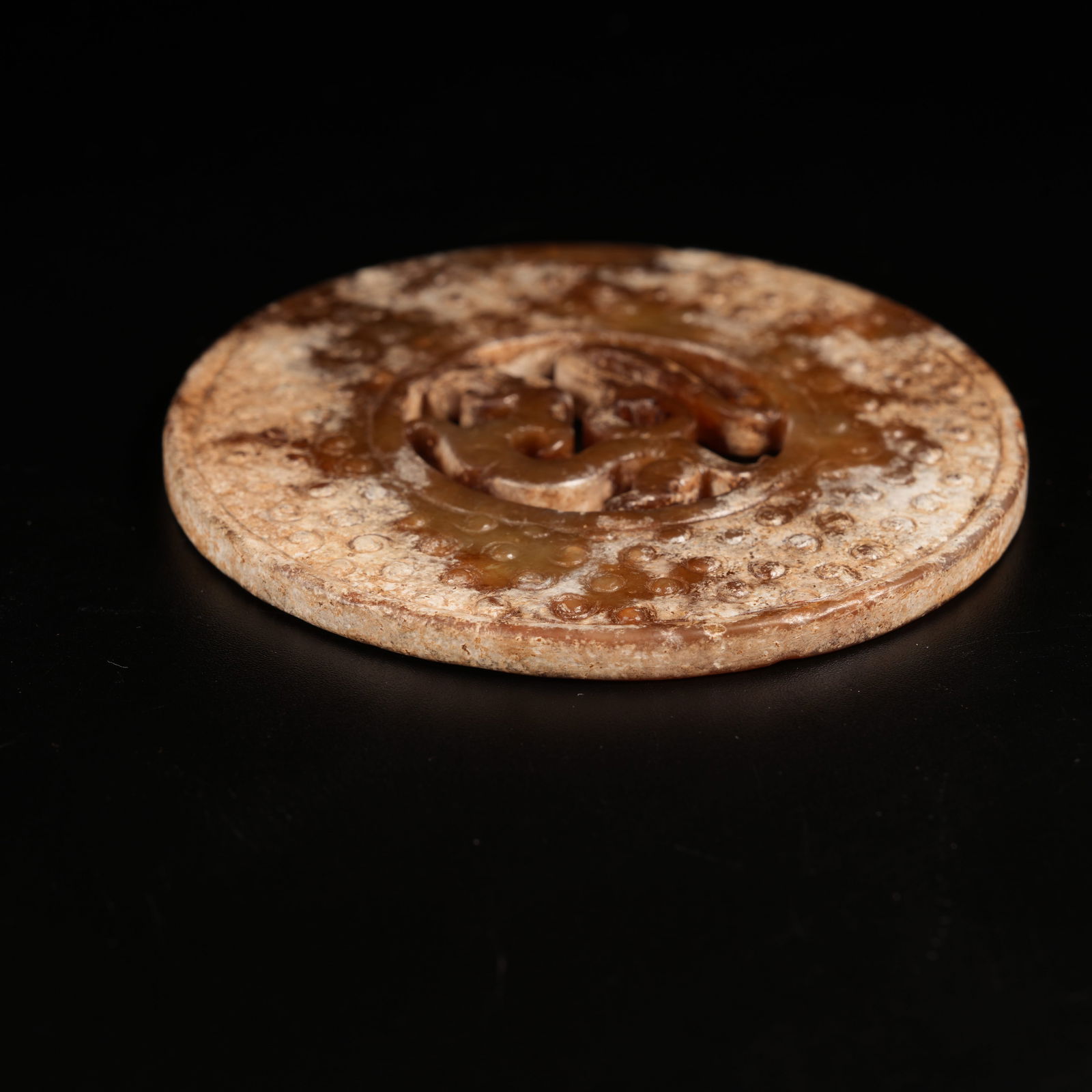 A DRAGON-PATTERN BI DISK IN ARCHAIC JADE - 9