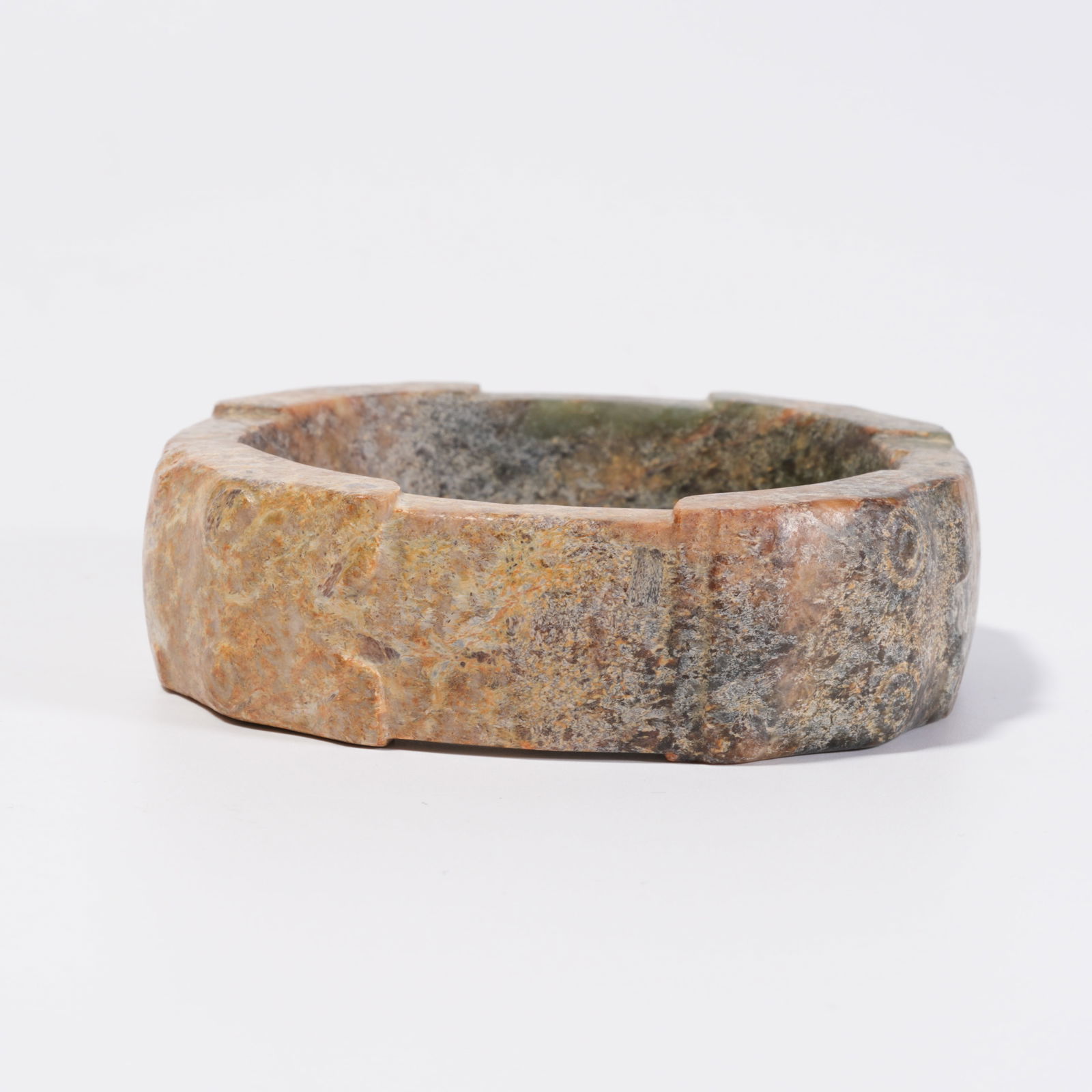 A ANCIENT JADE BANGLE - 5