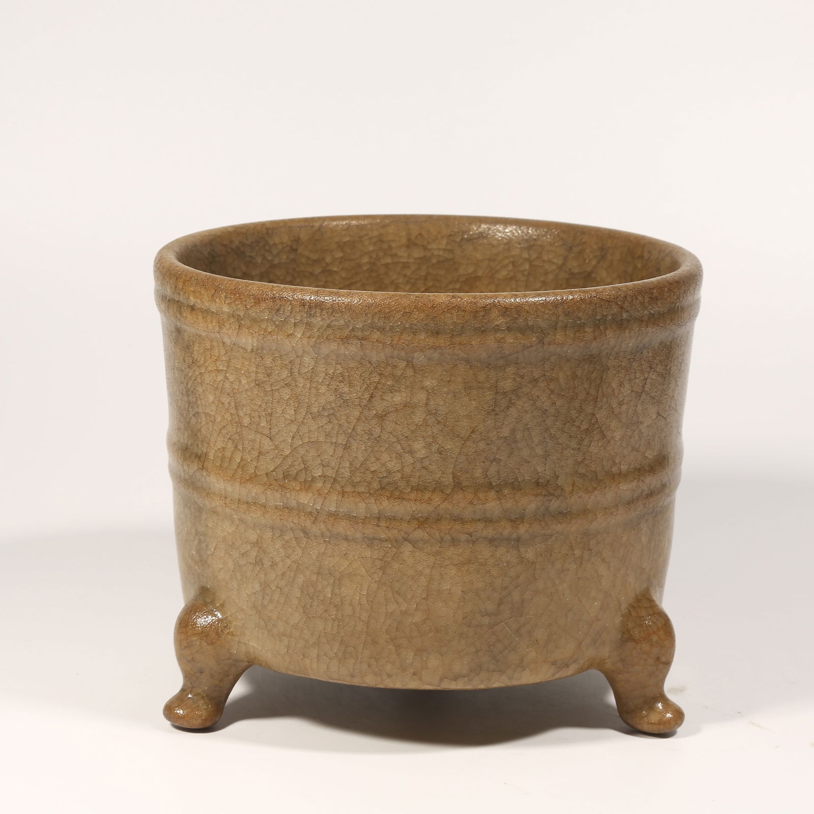 A GE KILN TRIPOD TUBE-FORM CENSER: Ge Kiln Tripod Tube-Form Censer