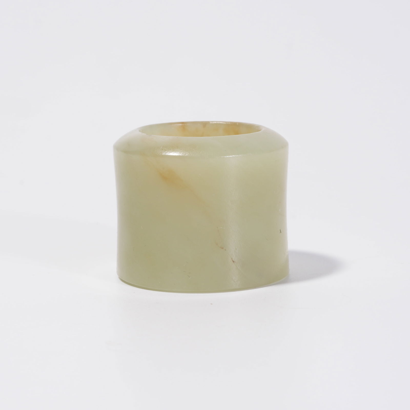 A HETIAN JADE THUMB RING - 2