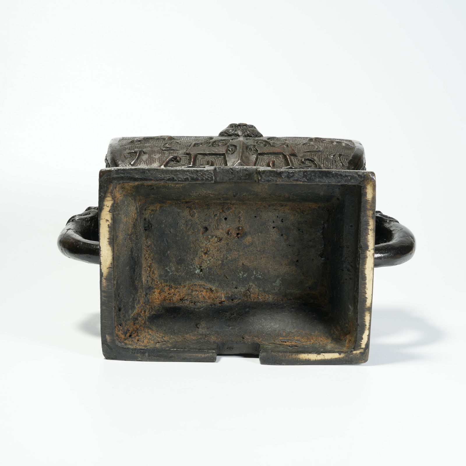 A BRONZE DOUBLE-BEAST-HANDLED BOX WITH BEAST-FACE PATTERN - 9
