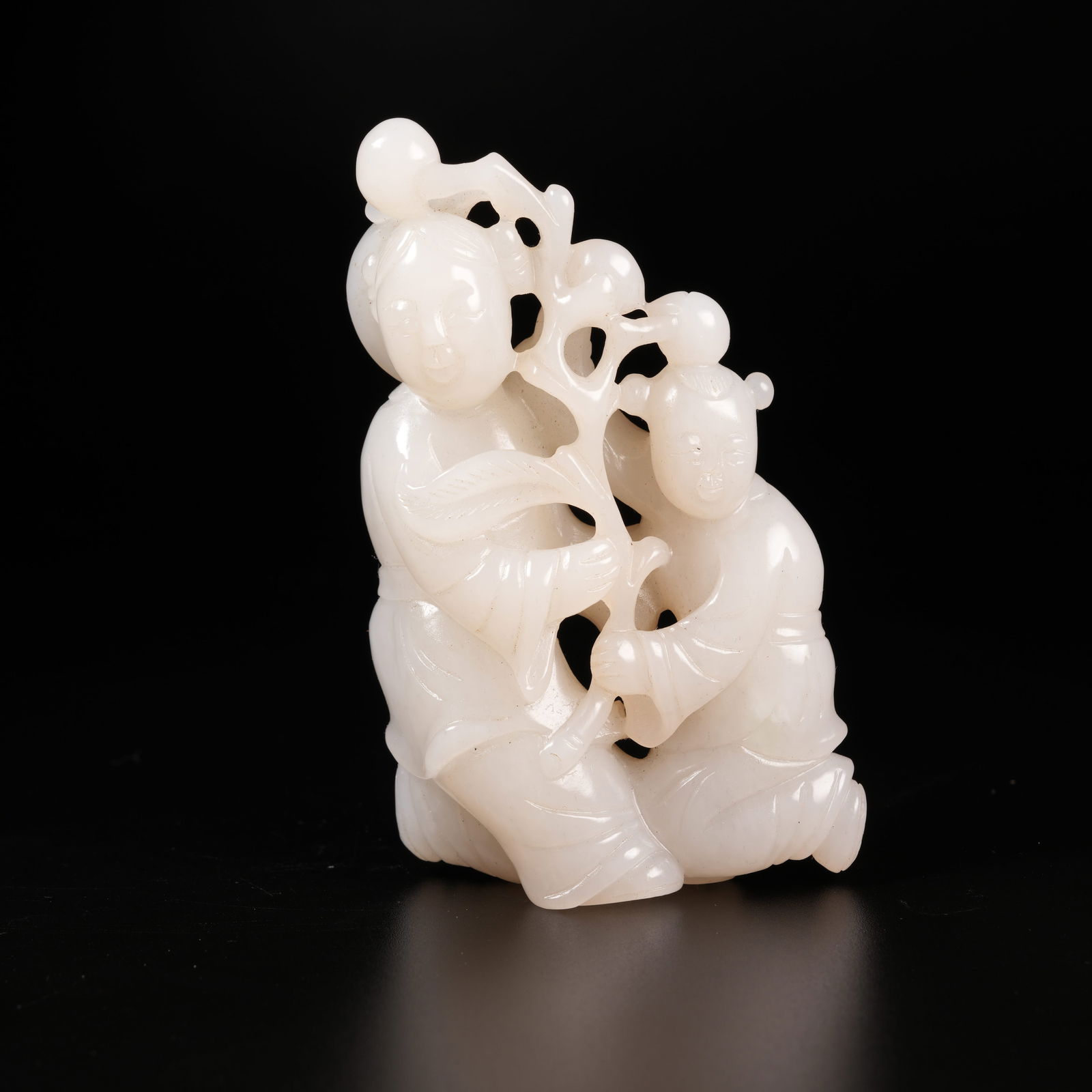 A HETIAN JADE MAGU OFFERING LONGEVITY ORNAMENT: Hetian Jade Magu Offering Longevity Ornament