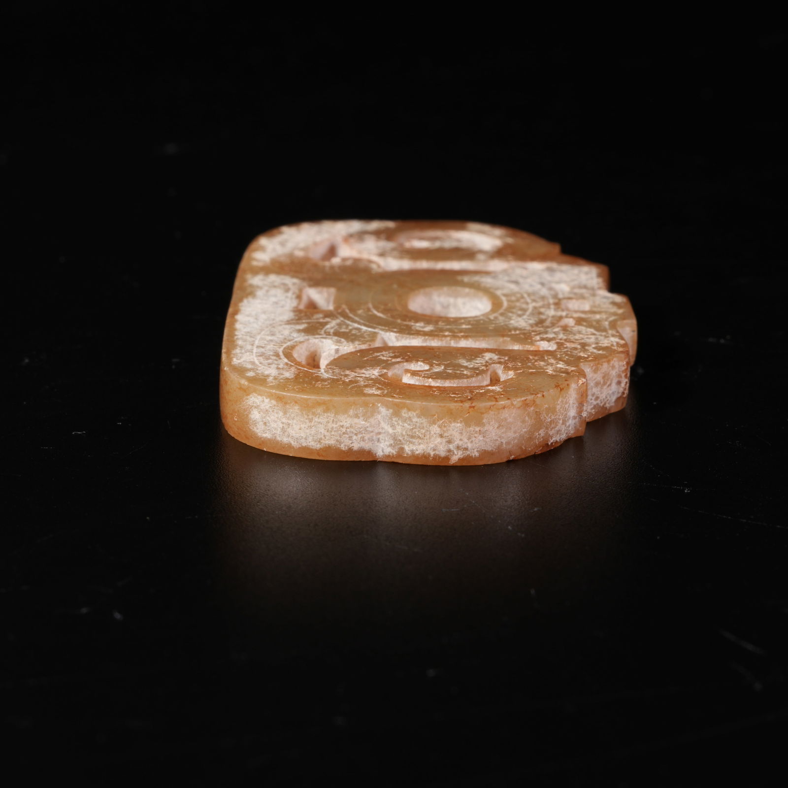 A HETIAN JADE DRAGON PATTERN PENDANT - 5