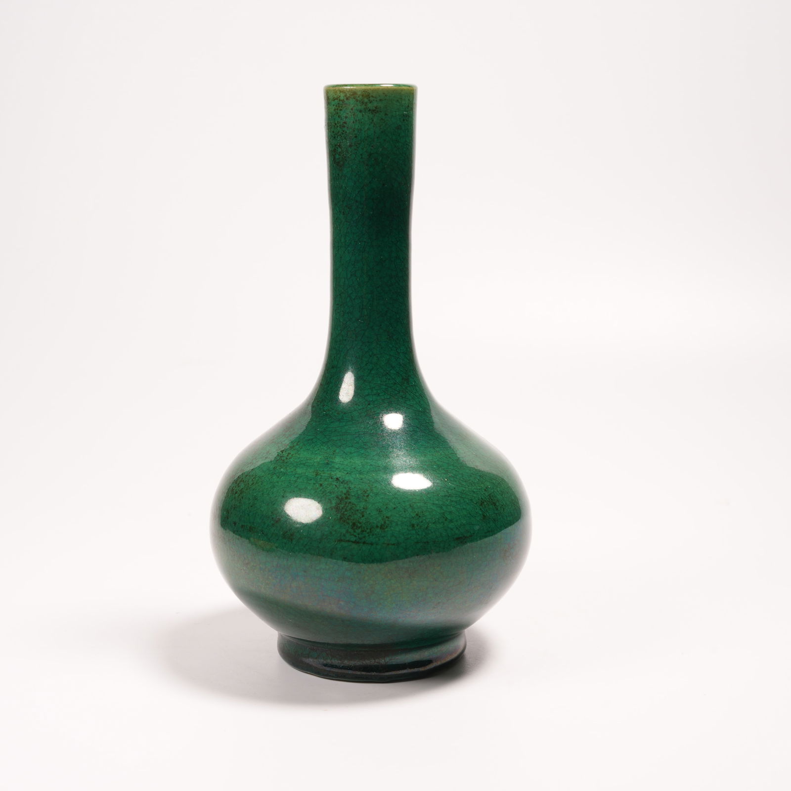 A PEACOCK GREEN GLAZE LONG-NECK VASE: Peacock Green Glaze Long-Neck Vase