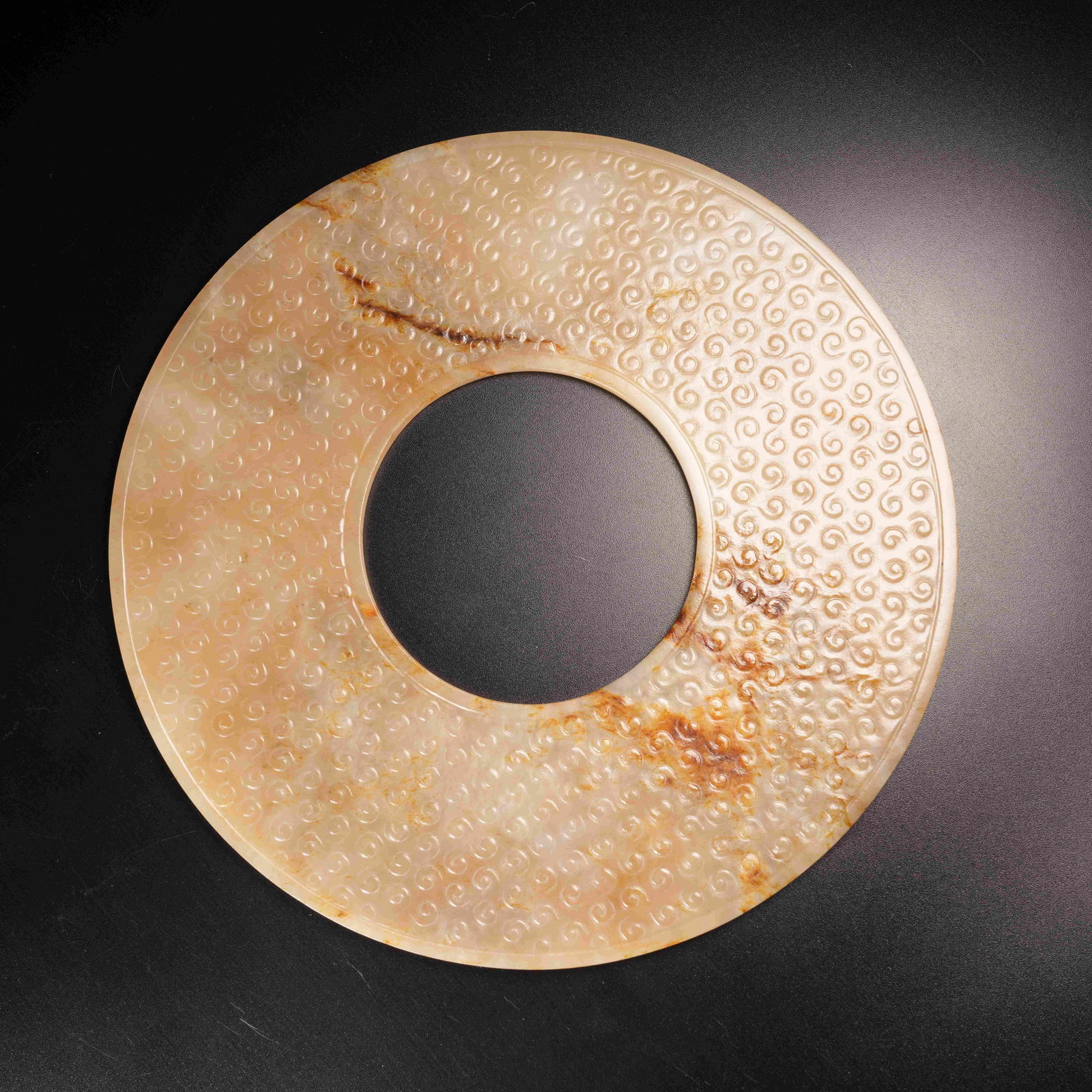 A HOOKED-CLOUD PATTERN BI DISK IN ARCHAIC JADE - 8