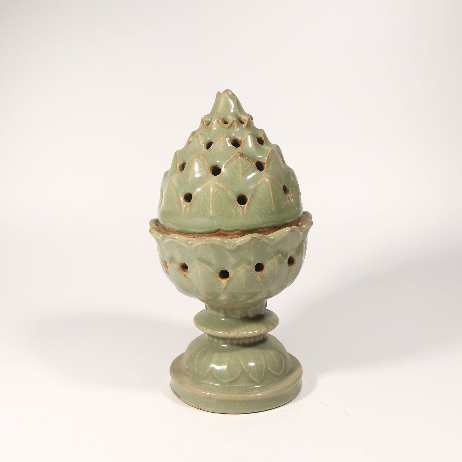 A LONGQUAN KILN BOSHAN INCENSE BURNER (1 of 10)