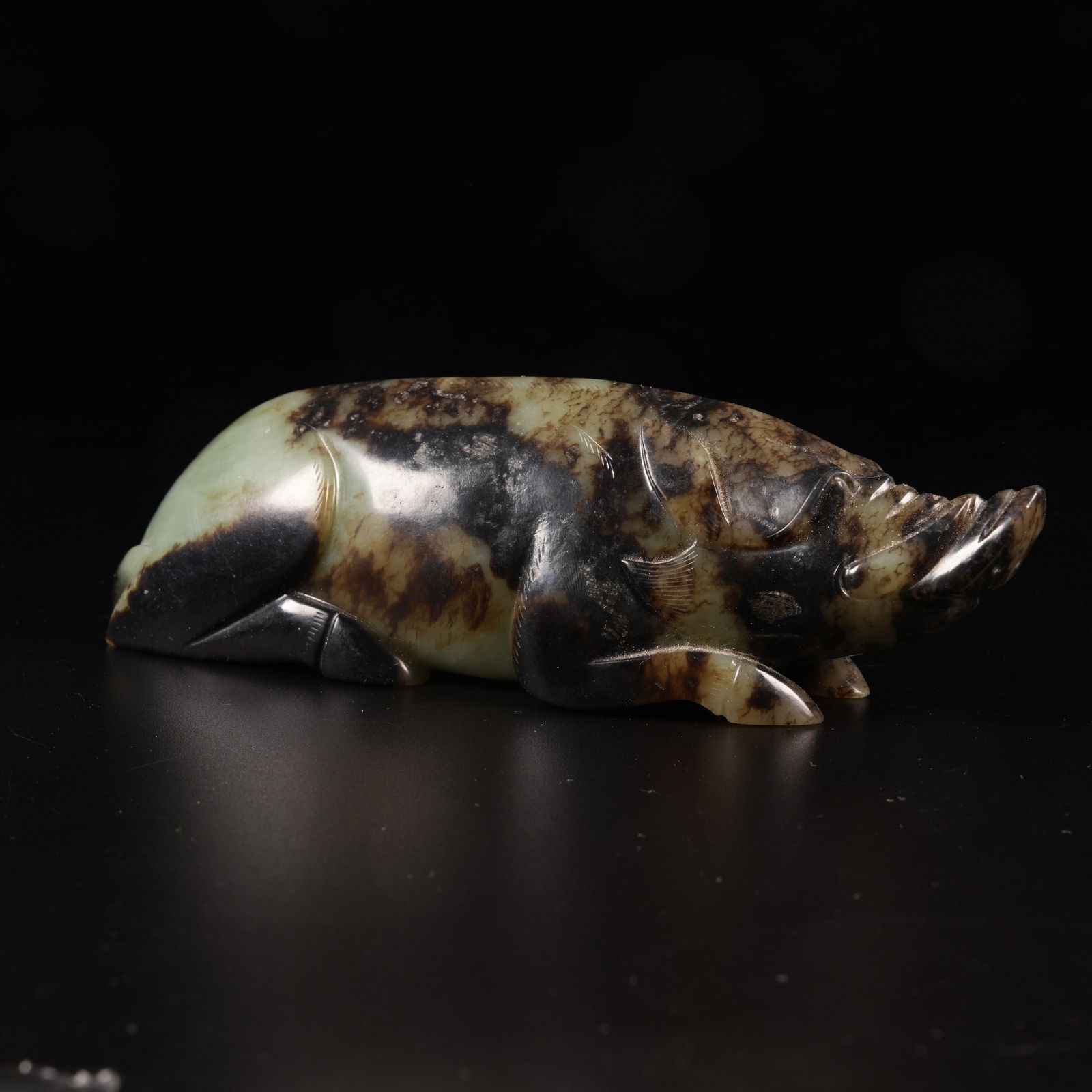 A ANCIENT JADE PIG (1 of 9)