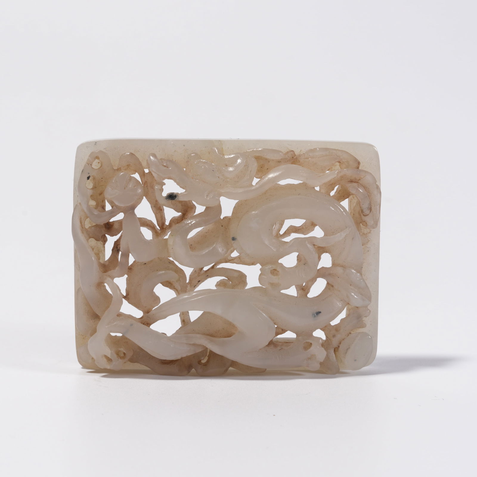 A HETIAN JADE DRAGON PATTERN BELT BUCKLE: Hetian Jade Dragon Pattern Belt Buckle