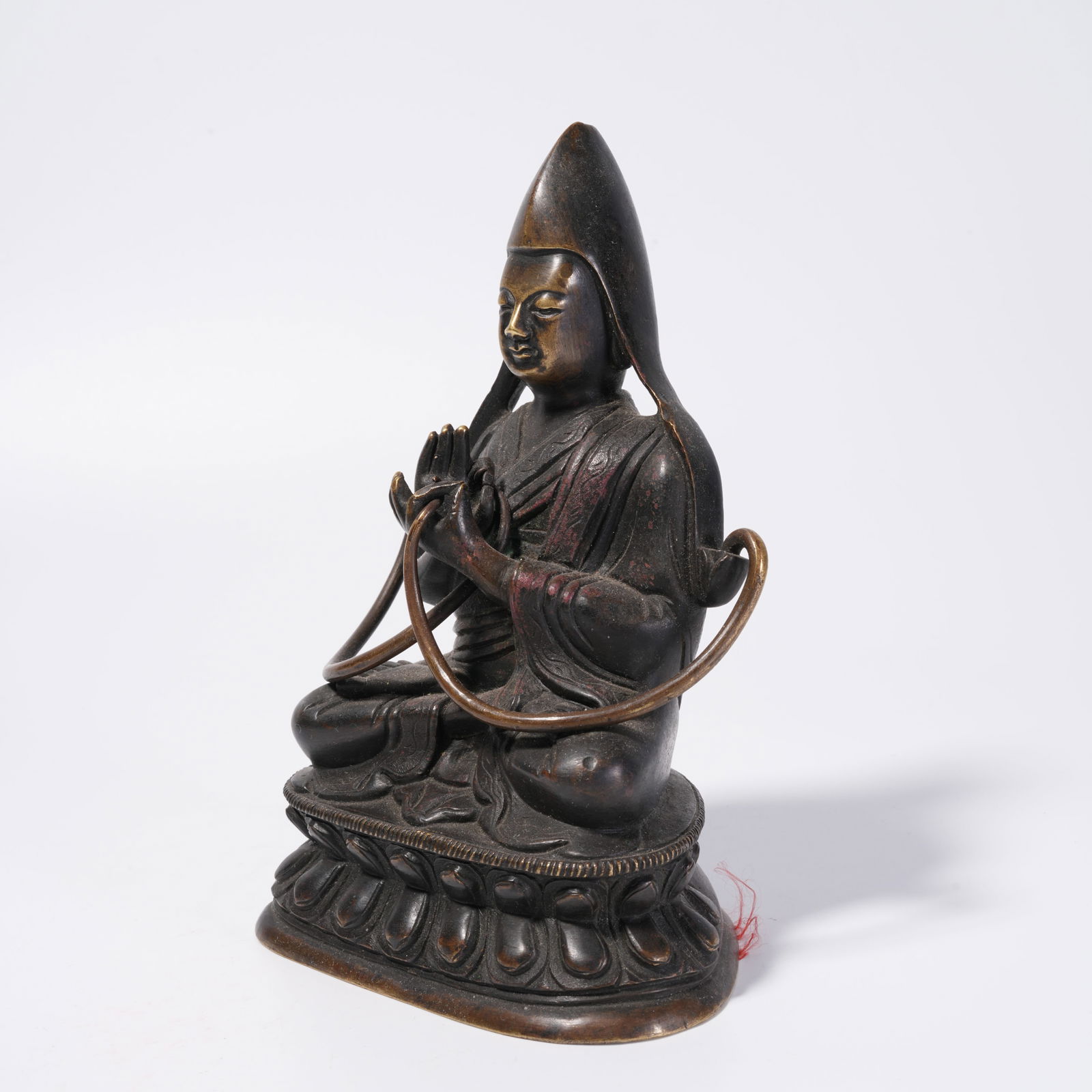 A BRONZE GURU STATUE - 4