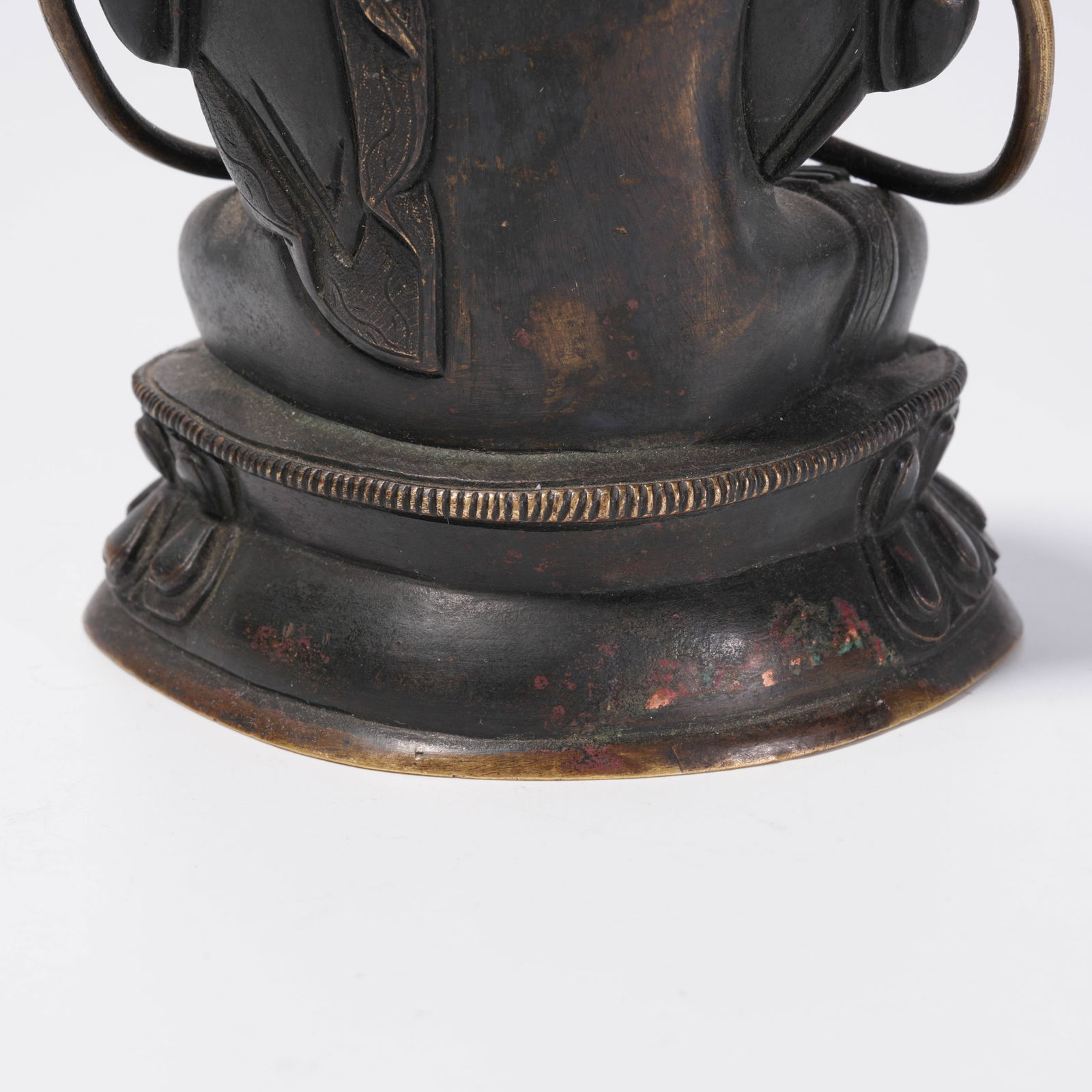 A BRONZE GURU STATUE - 7