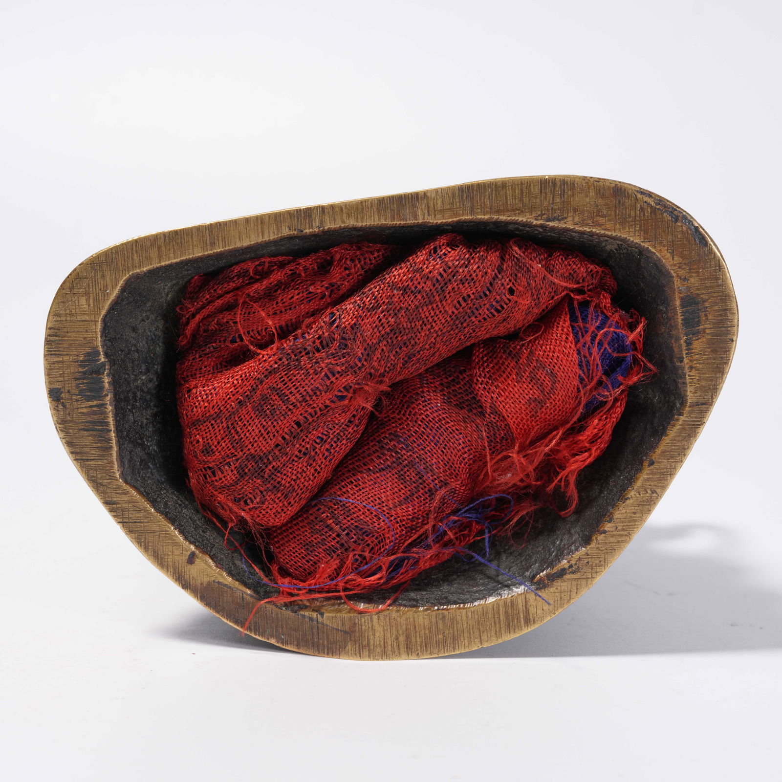 A BRONZE GURU STATUE - 9