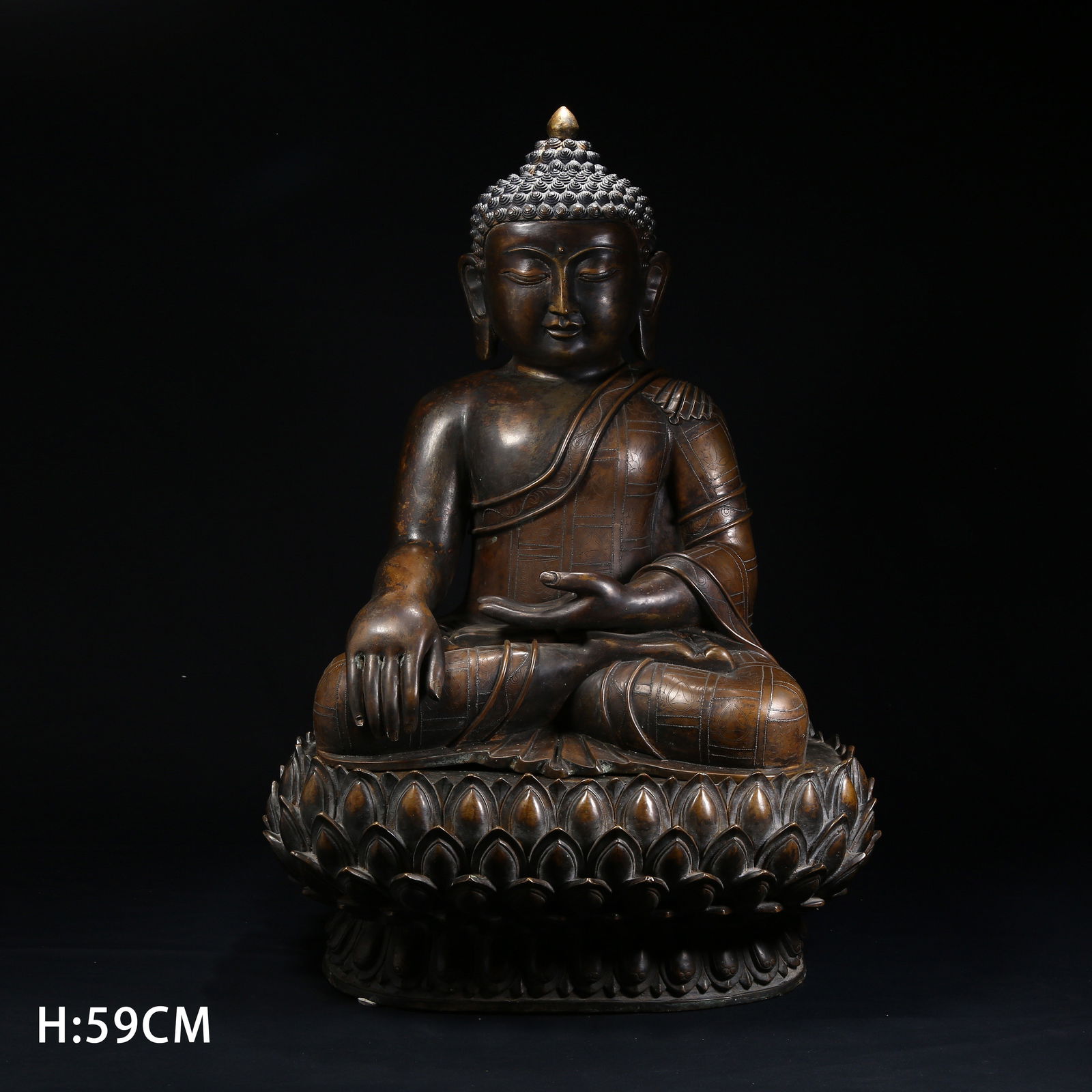 A BRONZE SHAKYAMUNI BUDDHA STATUE (1 of 8)