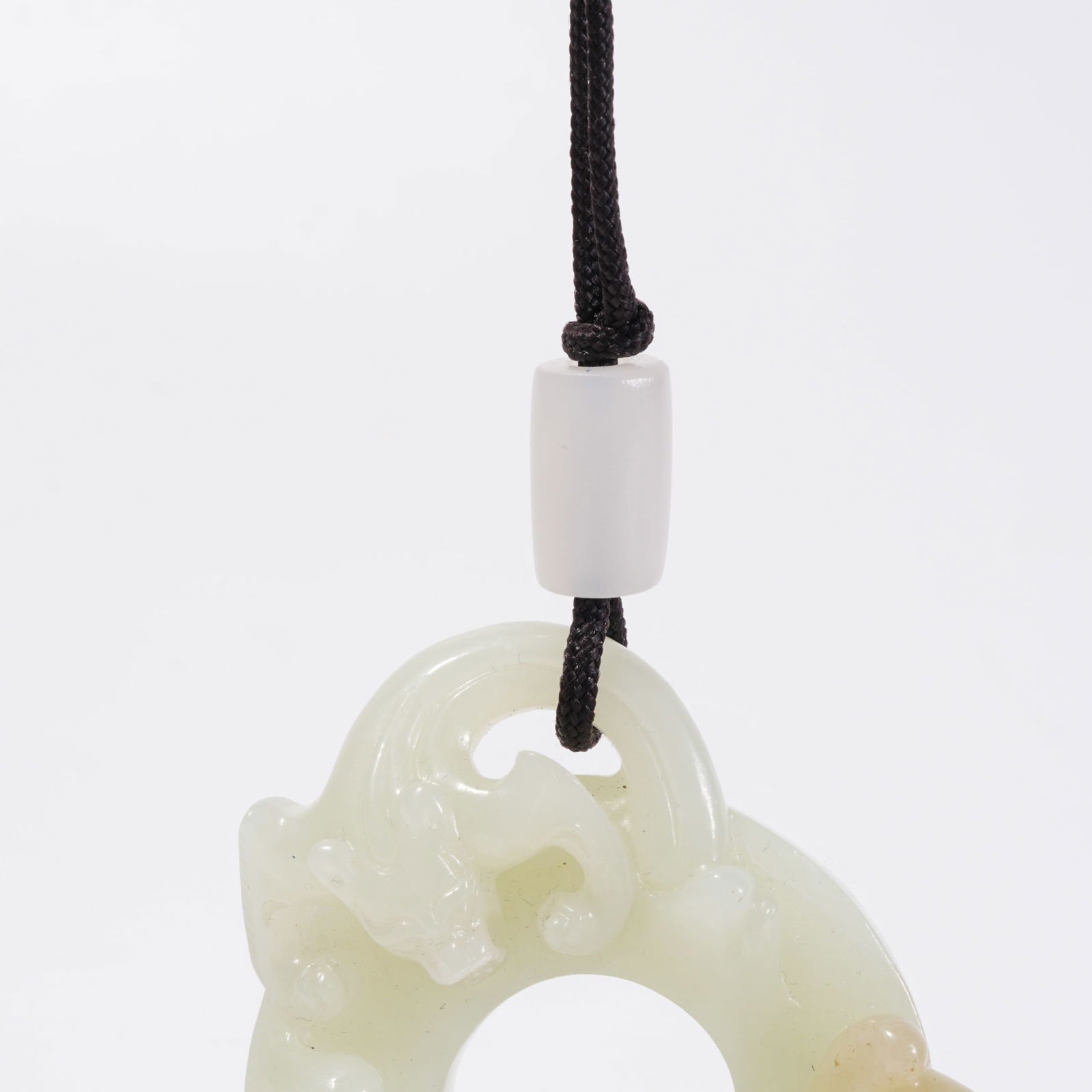 A HETIAN JADE DRAGON PATTERN DISC - 2