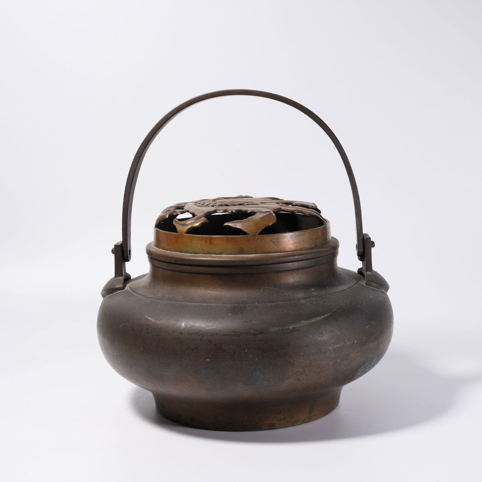 A BRONZE INCENSE BURNER (1 of 10)