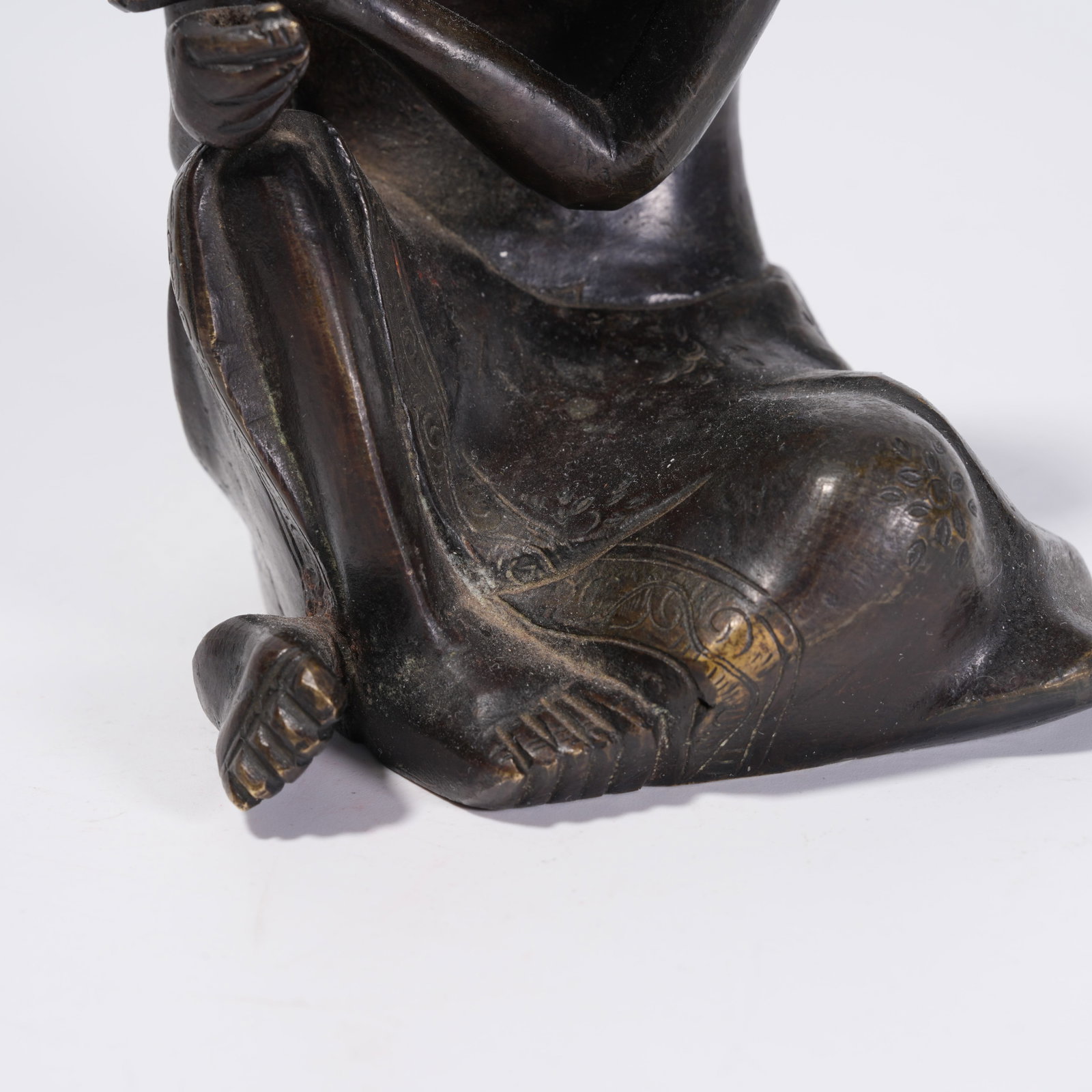 A BRONZE ARHAT STATUE - 3