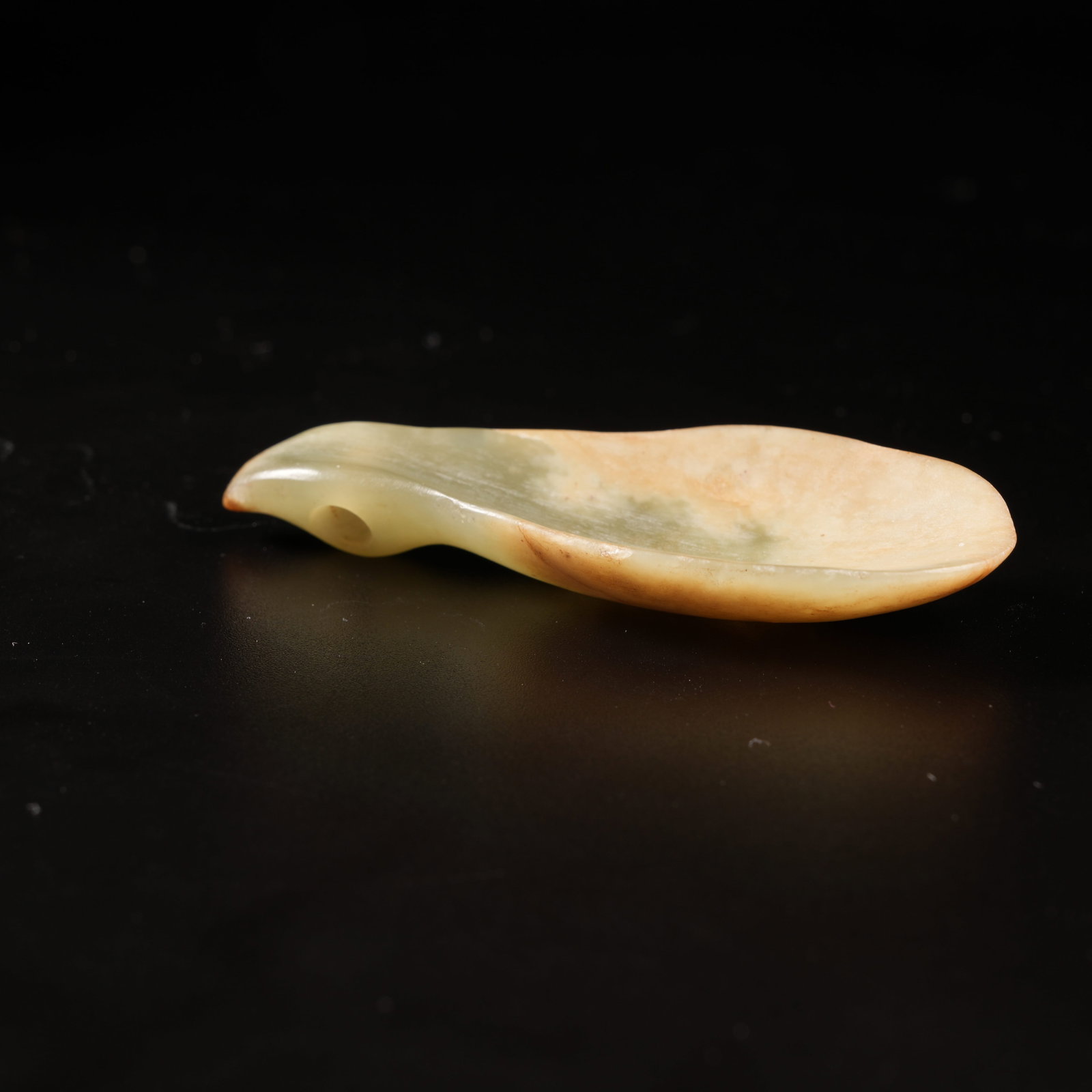 A ARCHAIC JADE SPOON - 3