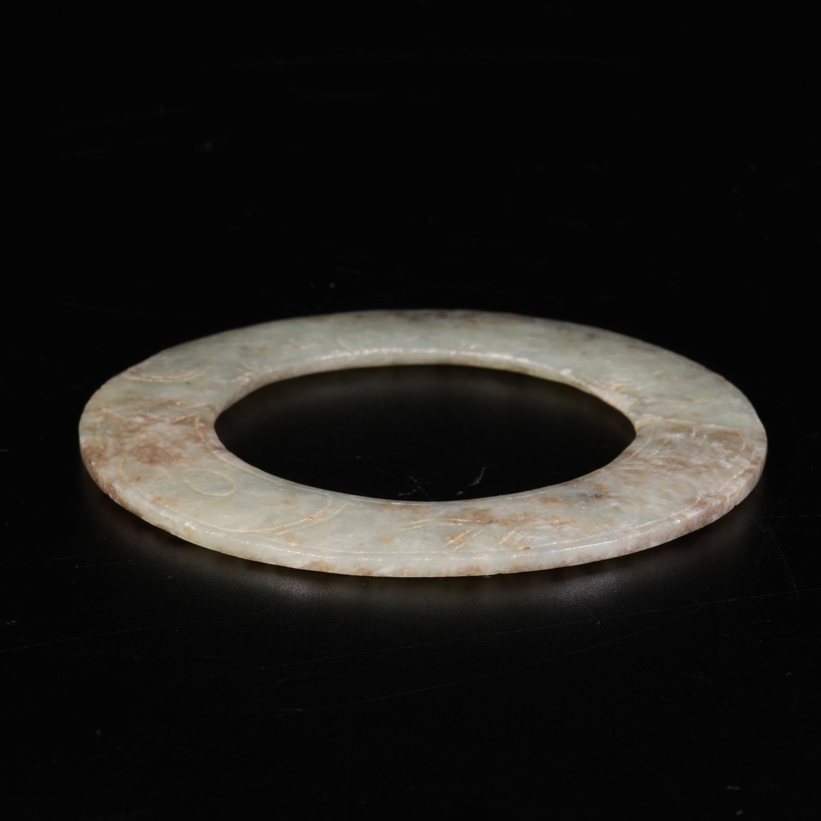 A HETIAN JADE DRAGON-PATTERNED JADE RING - 4