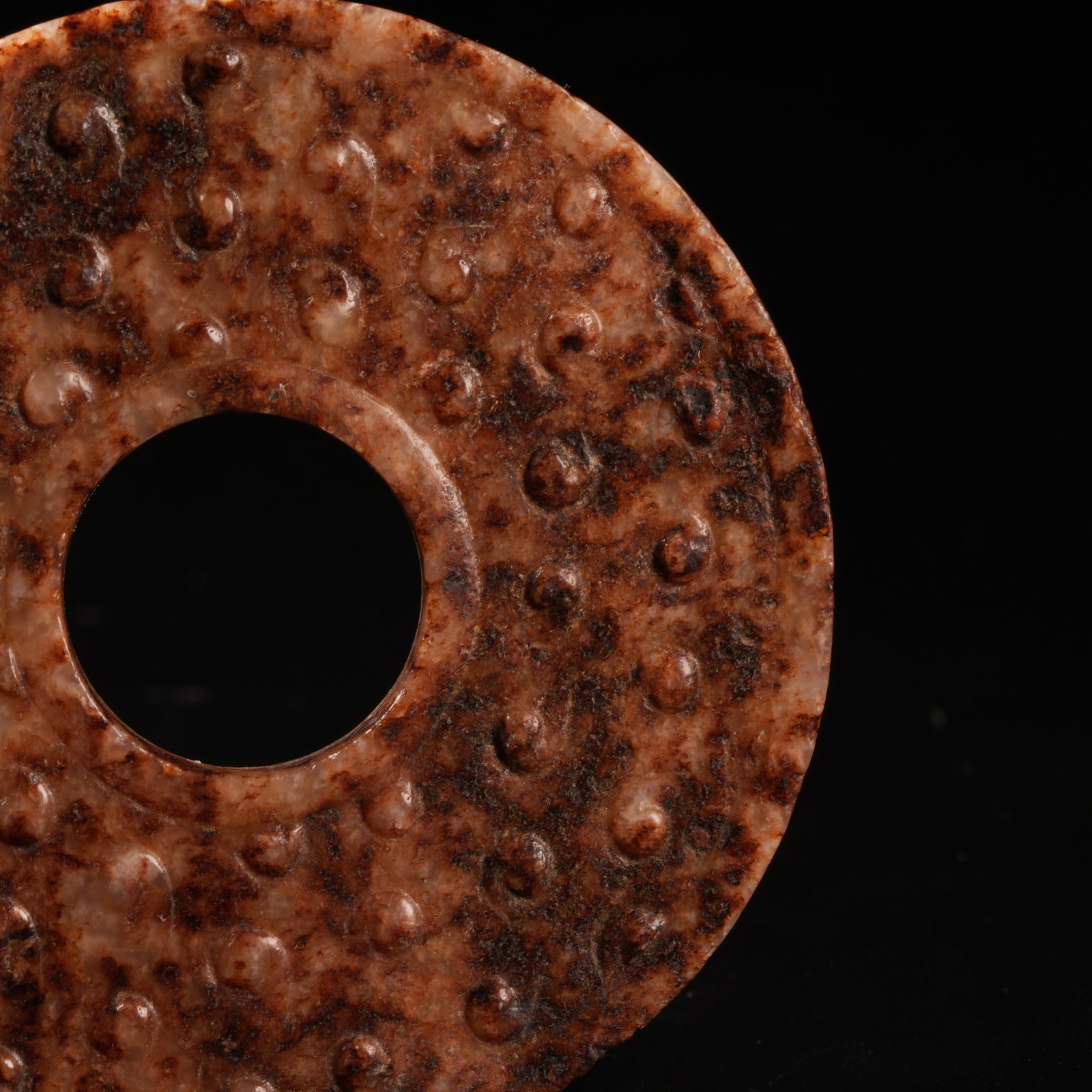 A HOOKED-CLOUD PATTERN BI DISK IN ARCHAIC JADE - 3