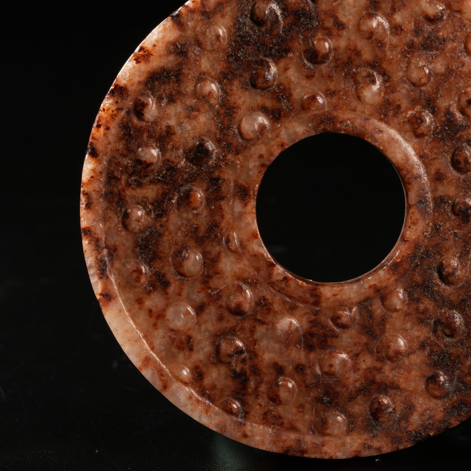 A HOOKED-CLOUD PATTERN BI DISK IN ARCHAIC JADE - 4