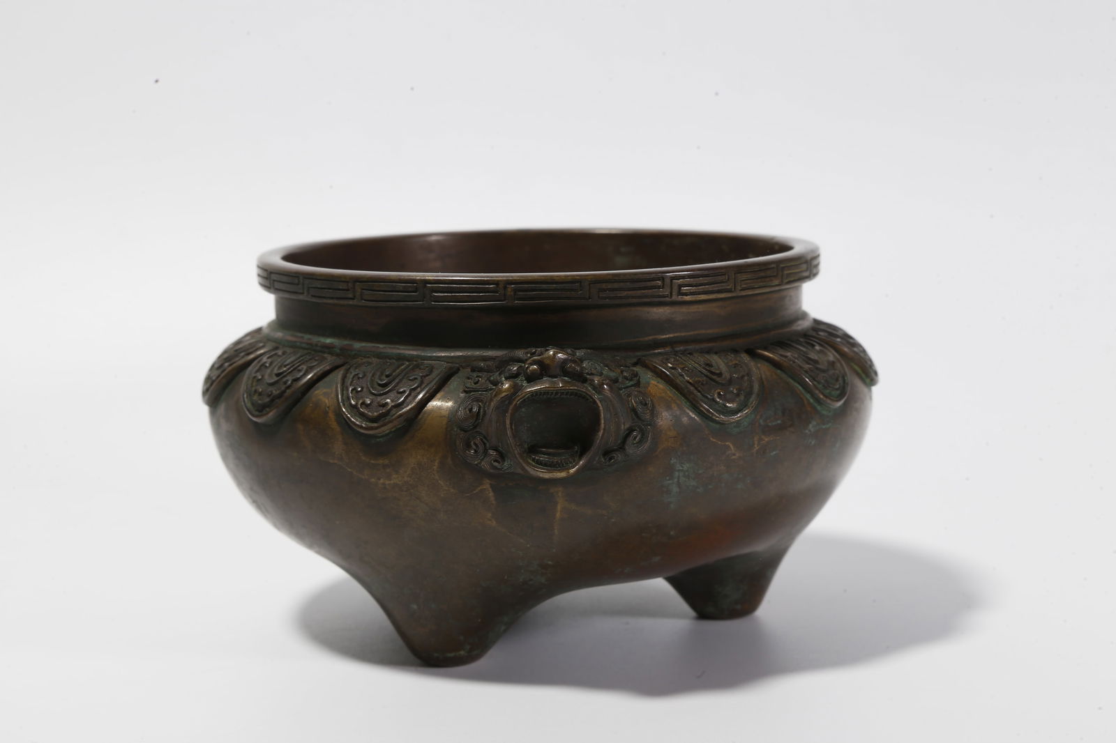 A BRONZE DOUBLE-BEAST-HANDLED INCENSE BURNER - 2