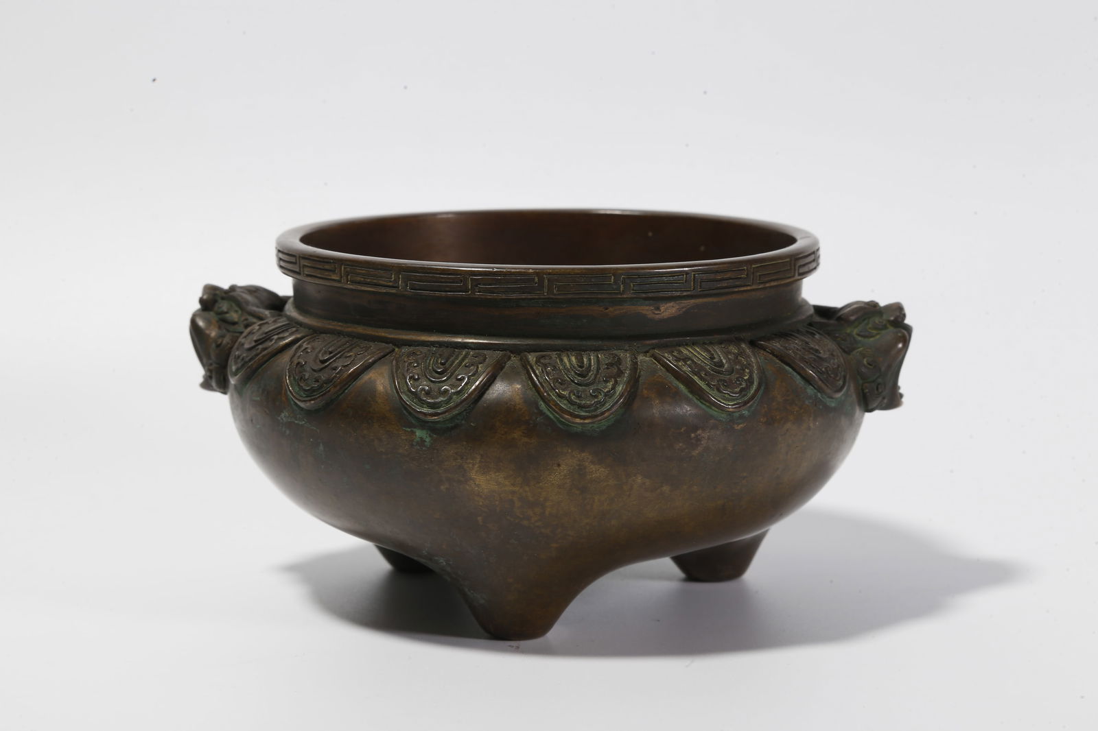 A BRONZE DOUBLE-BEAST-HANDLED INCENSE BURNER - 3