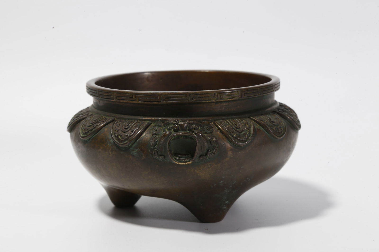 A BRONZE DOUBLE-BEAST-HANDLED INCENSE BURNER - 4