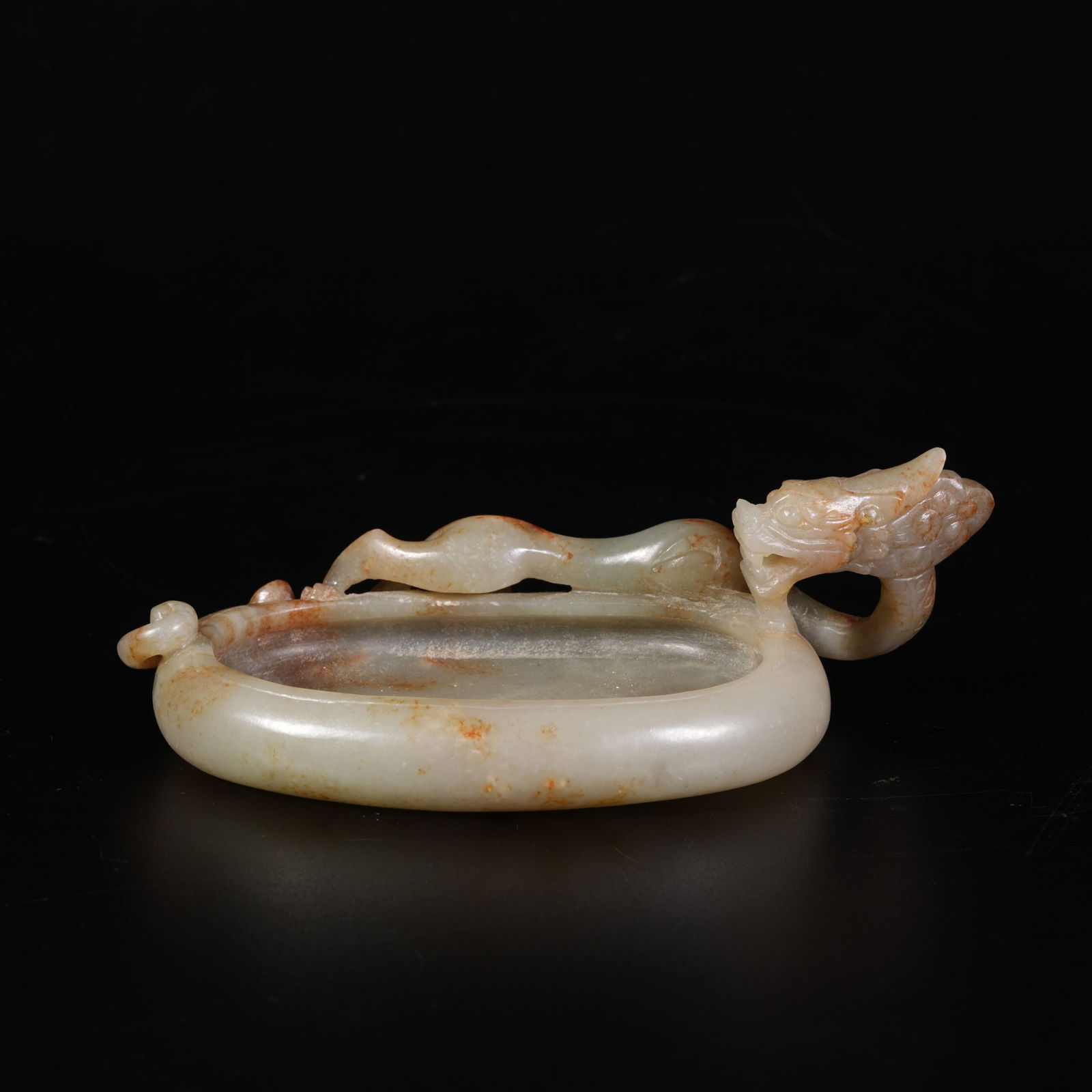 A HETIAN JADE DRAGON-PATTERN WASH BASIN: Hetian Jade Dragon-Pattern Wash Basin