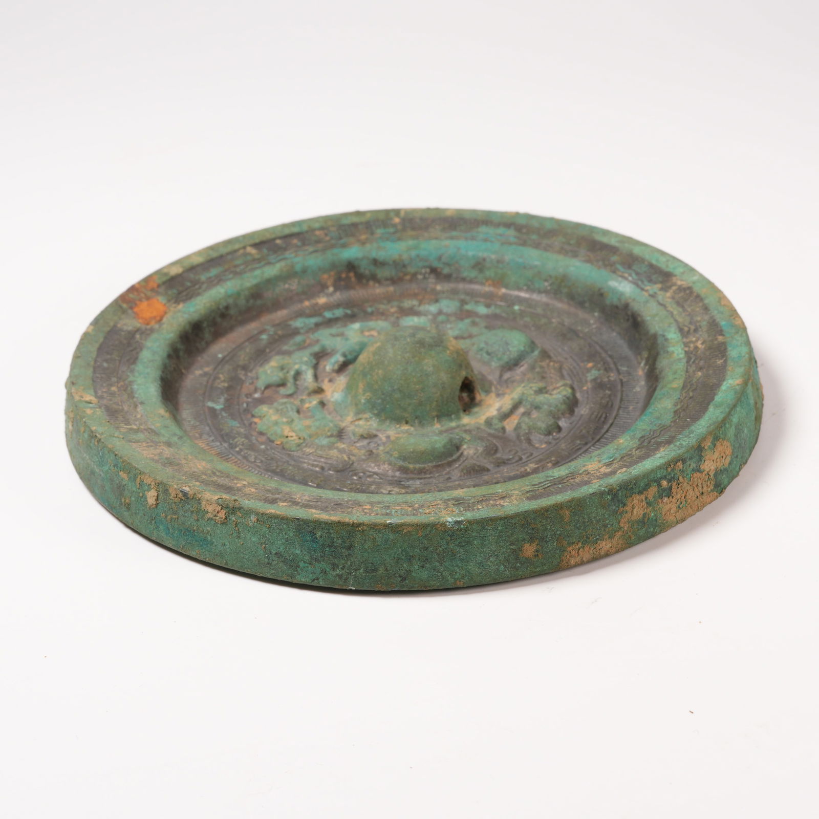 A BRONZE MIRROR WITH DRAGON PATTERN - 7