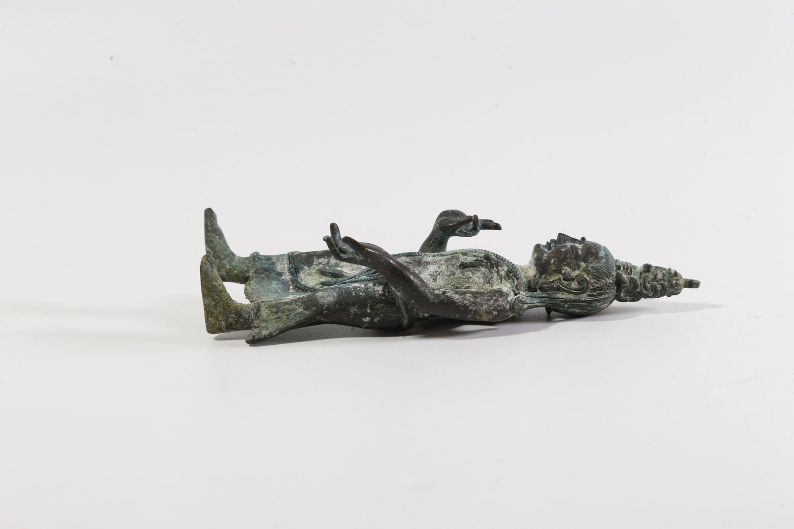 A BRONZE BUDDHA STATUE - 4