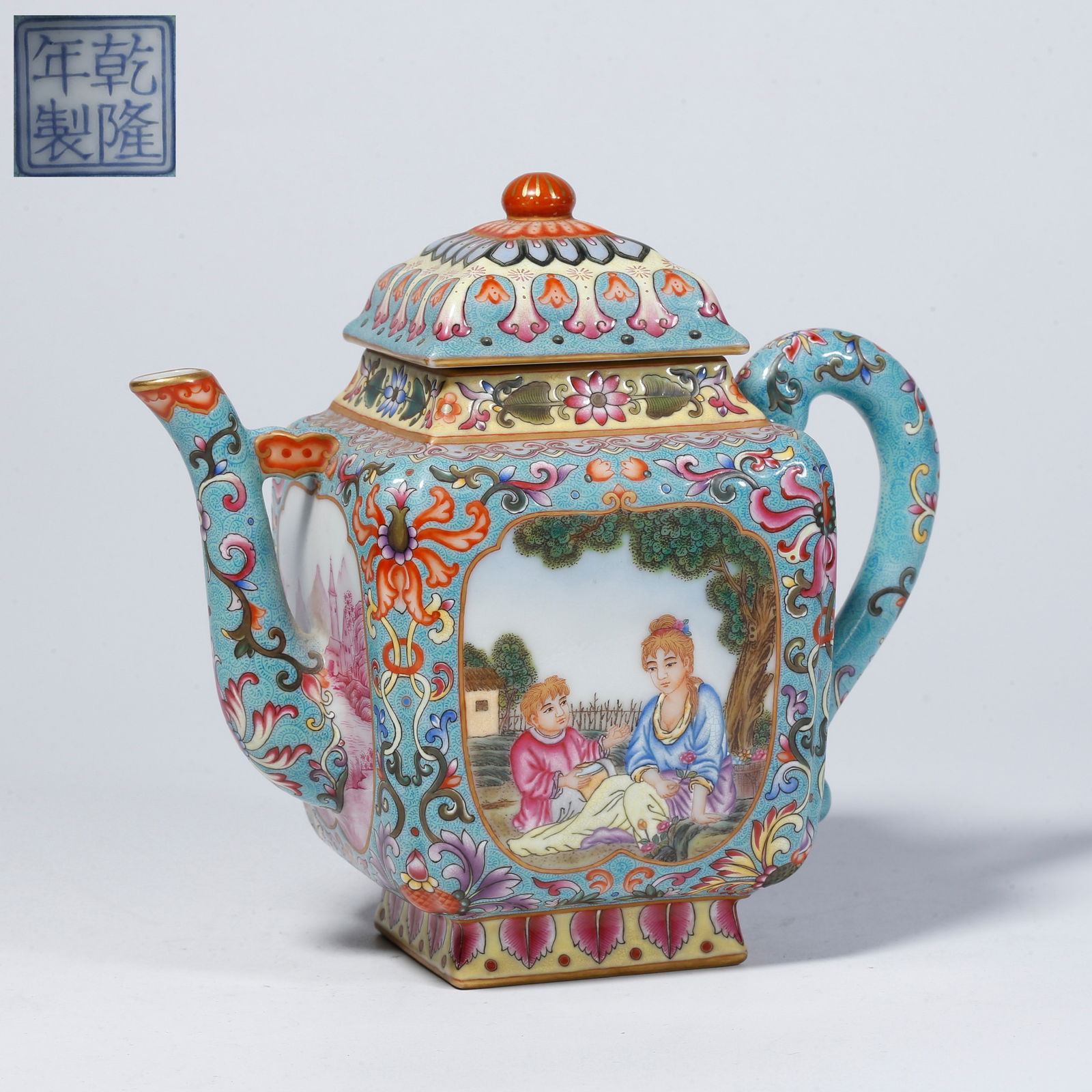 A FAMILLE-ROSE EWER WITH OPENWORK PANELS AND WESTERN FIGURE MOTIF (1 of 9)