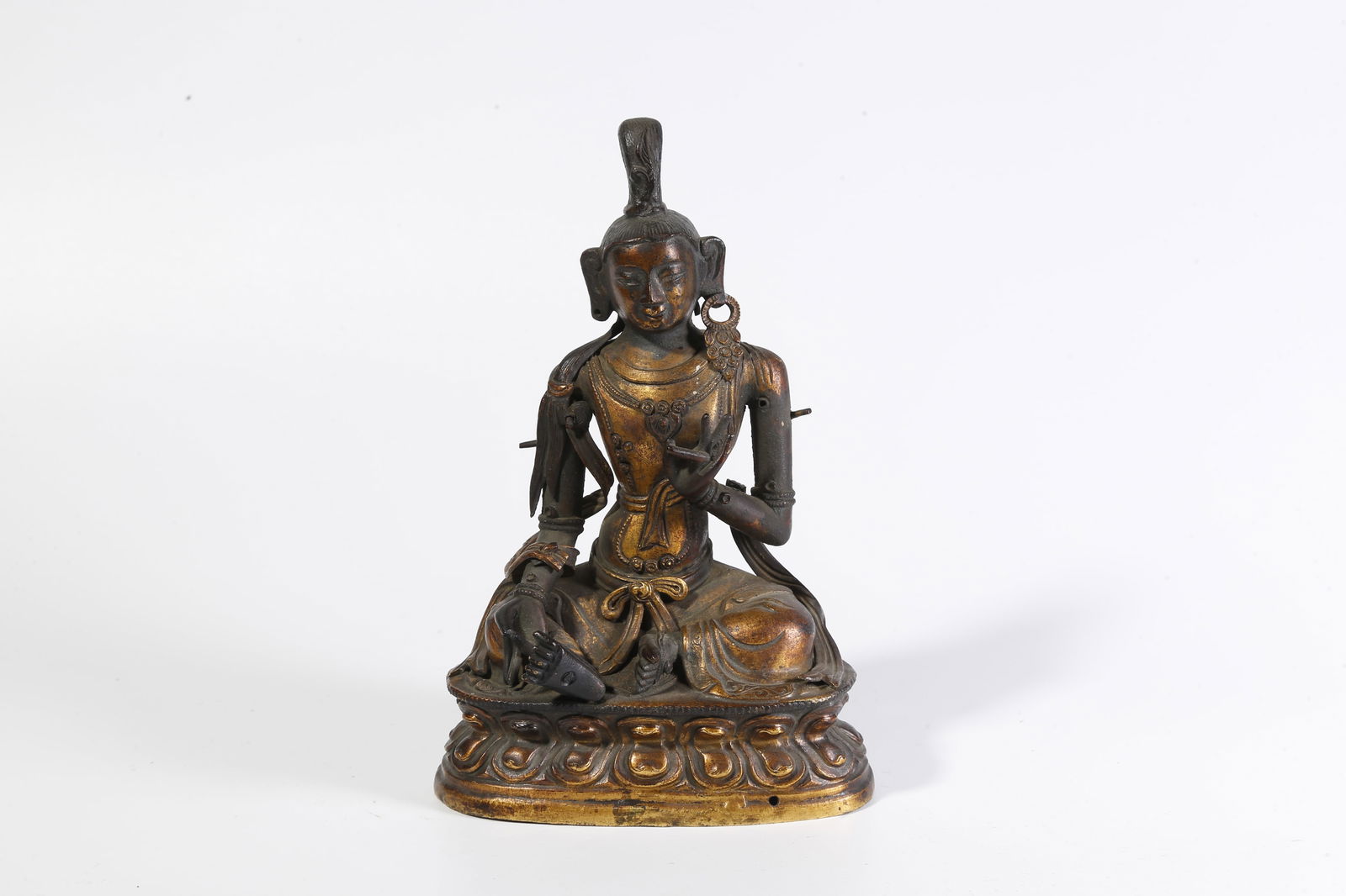 A GILT-BRONZE BUDDHA STATUE (1 of 9)