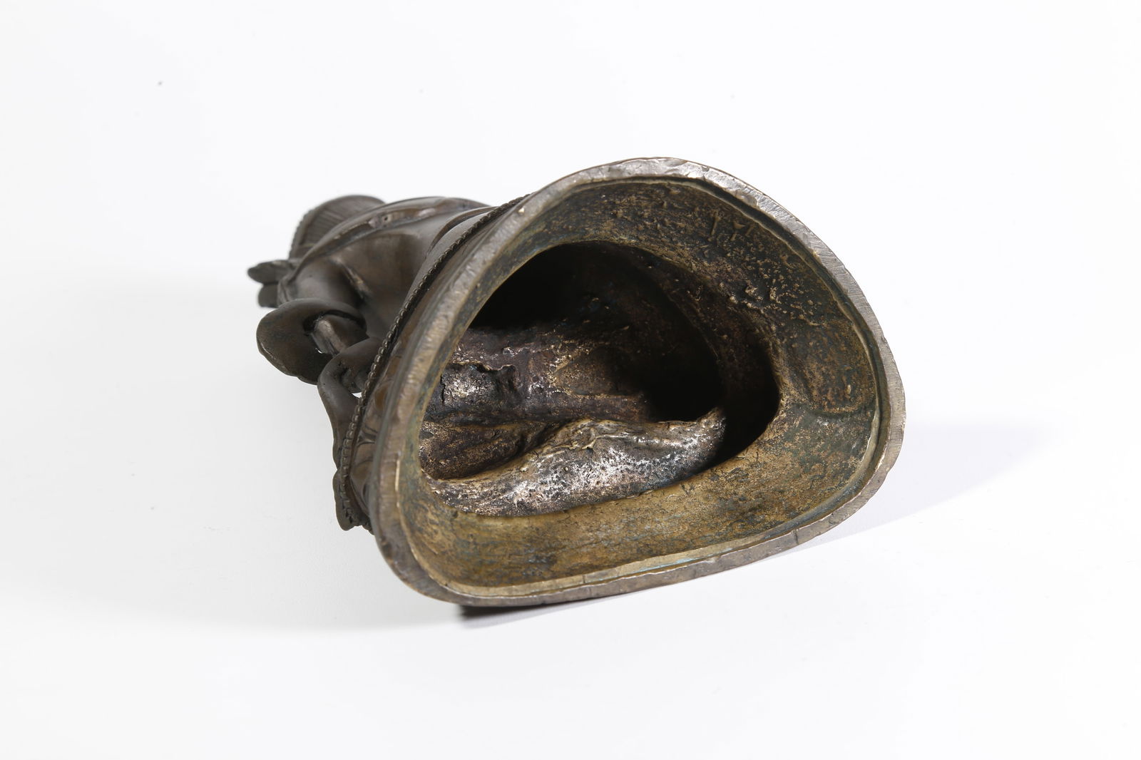 A BRONZE LONGEVITY BUDDHA STATUE - 9