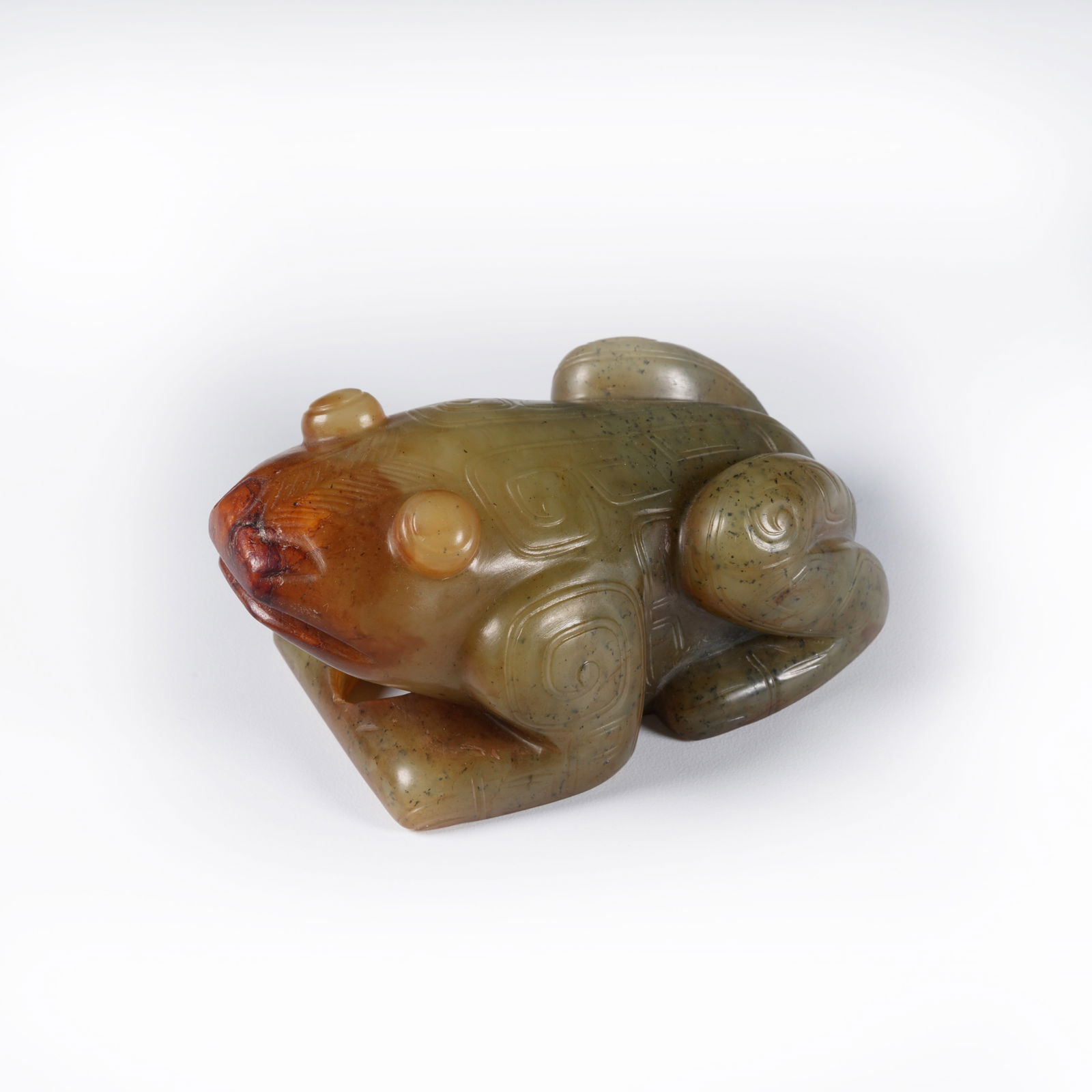 A ANCIENT JADE FROG ORNAMENT: Ancient jade frog ornament