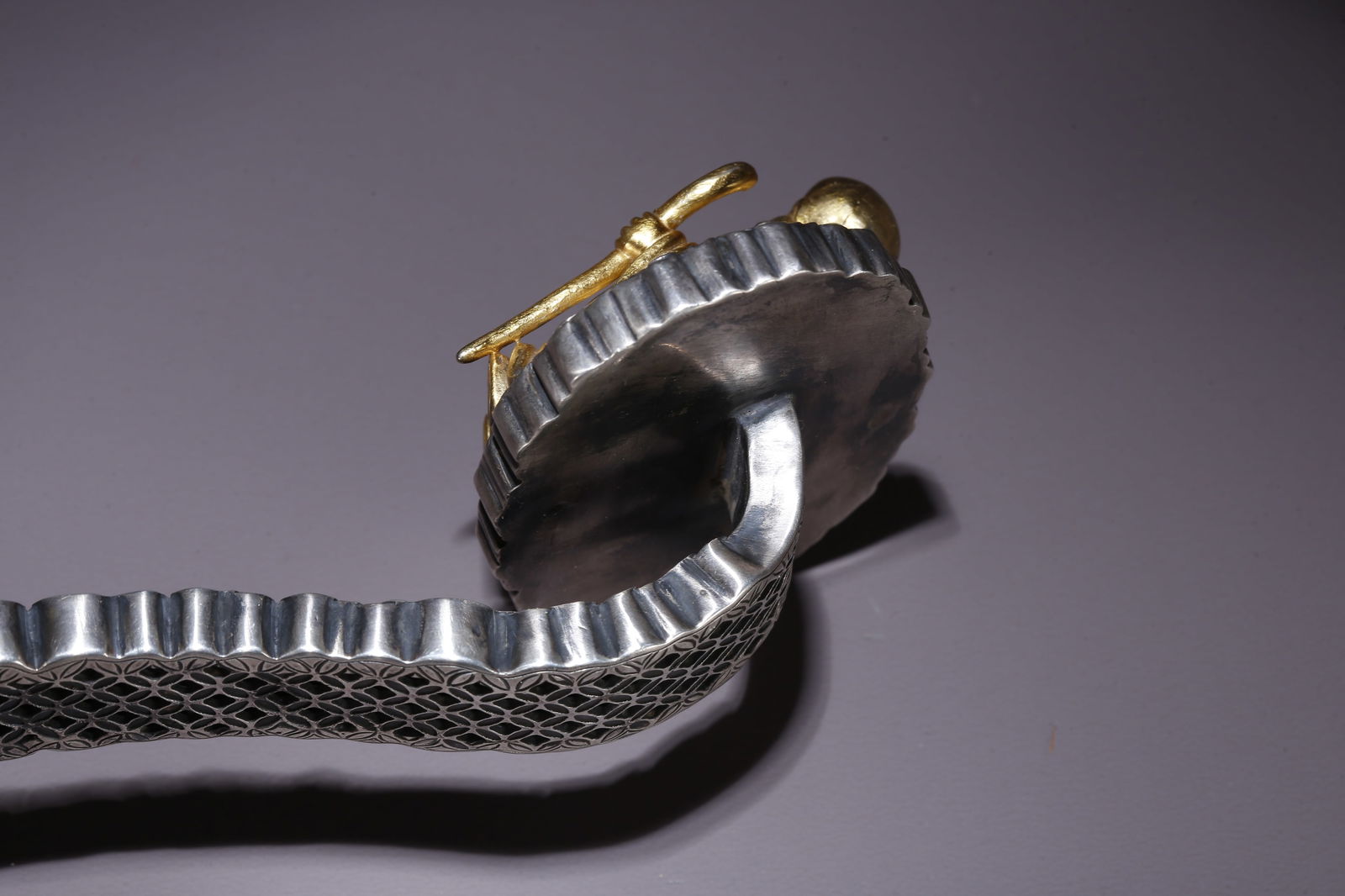 A SILVER RUYI WITH SHOU STAR PATTERN - 6