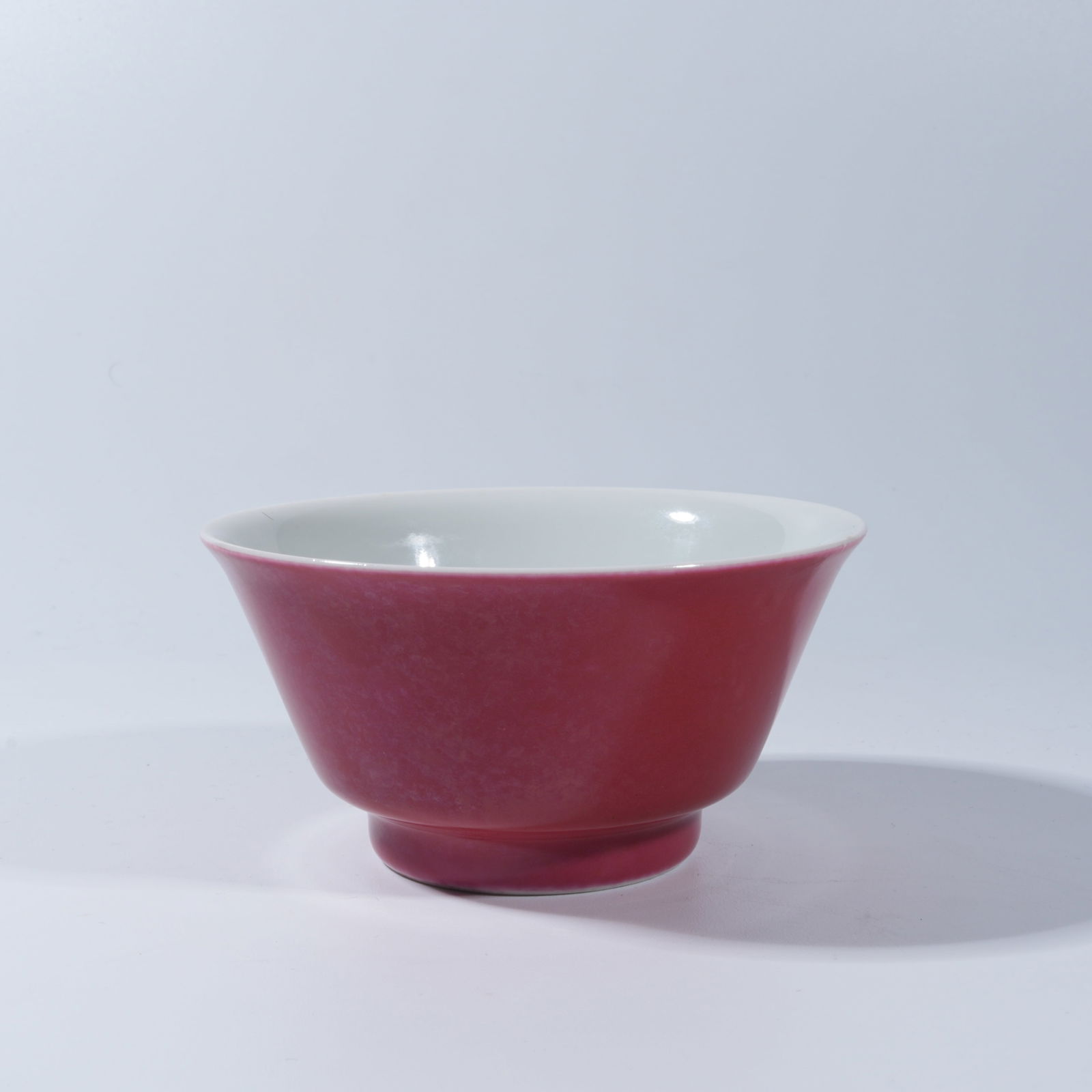 A RUBY-RED GLAZED SMALL BOWL - 3