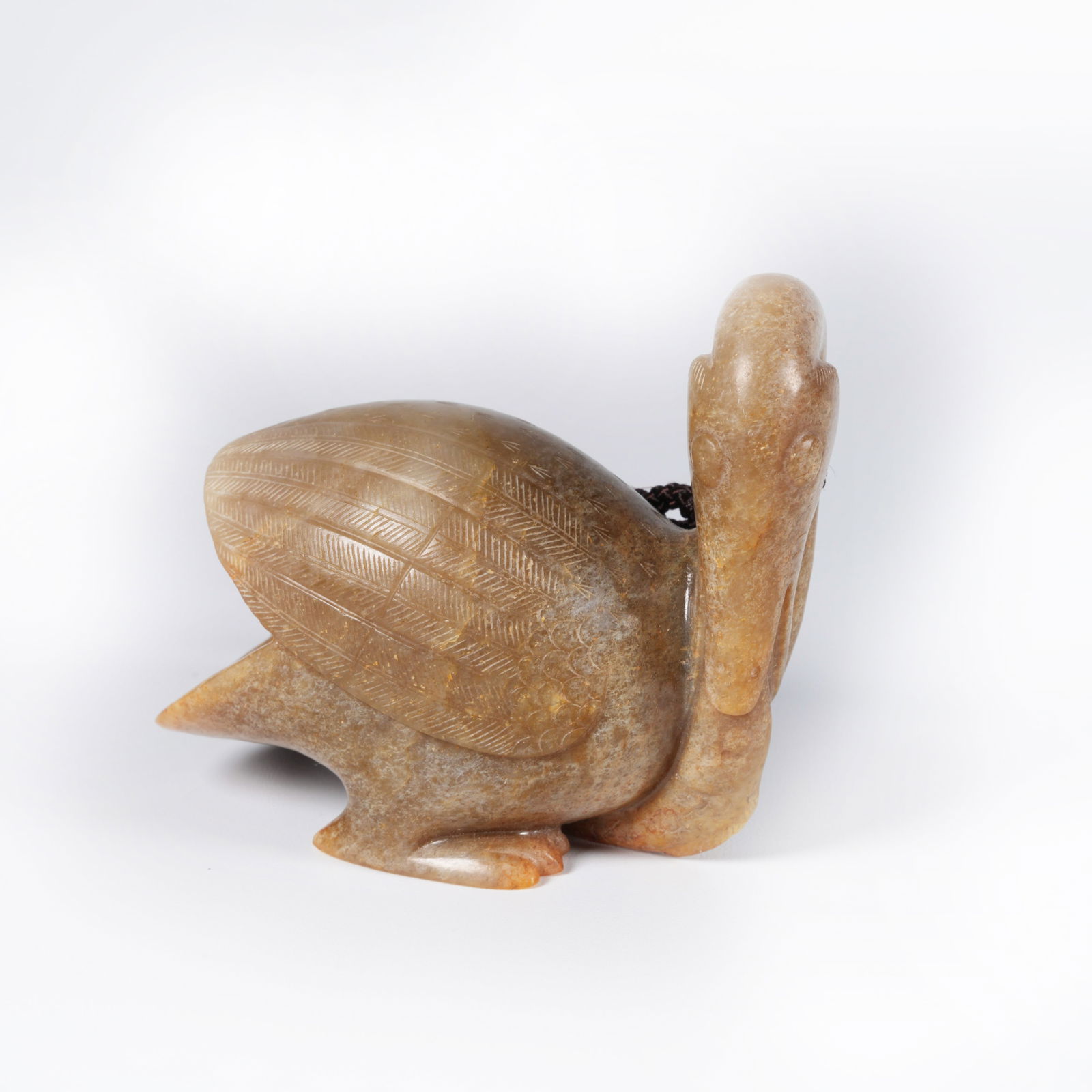 A ANCIENT JADE DUCK PENDANT: Ancient jade duck pendant