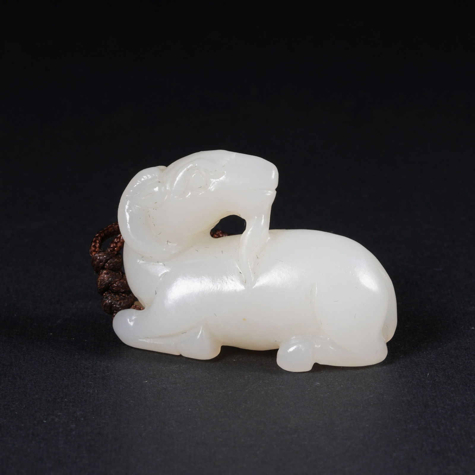 A HETIAN JADE SHEEP PENDANT (1 of 6)