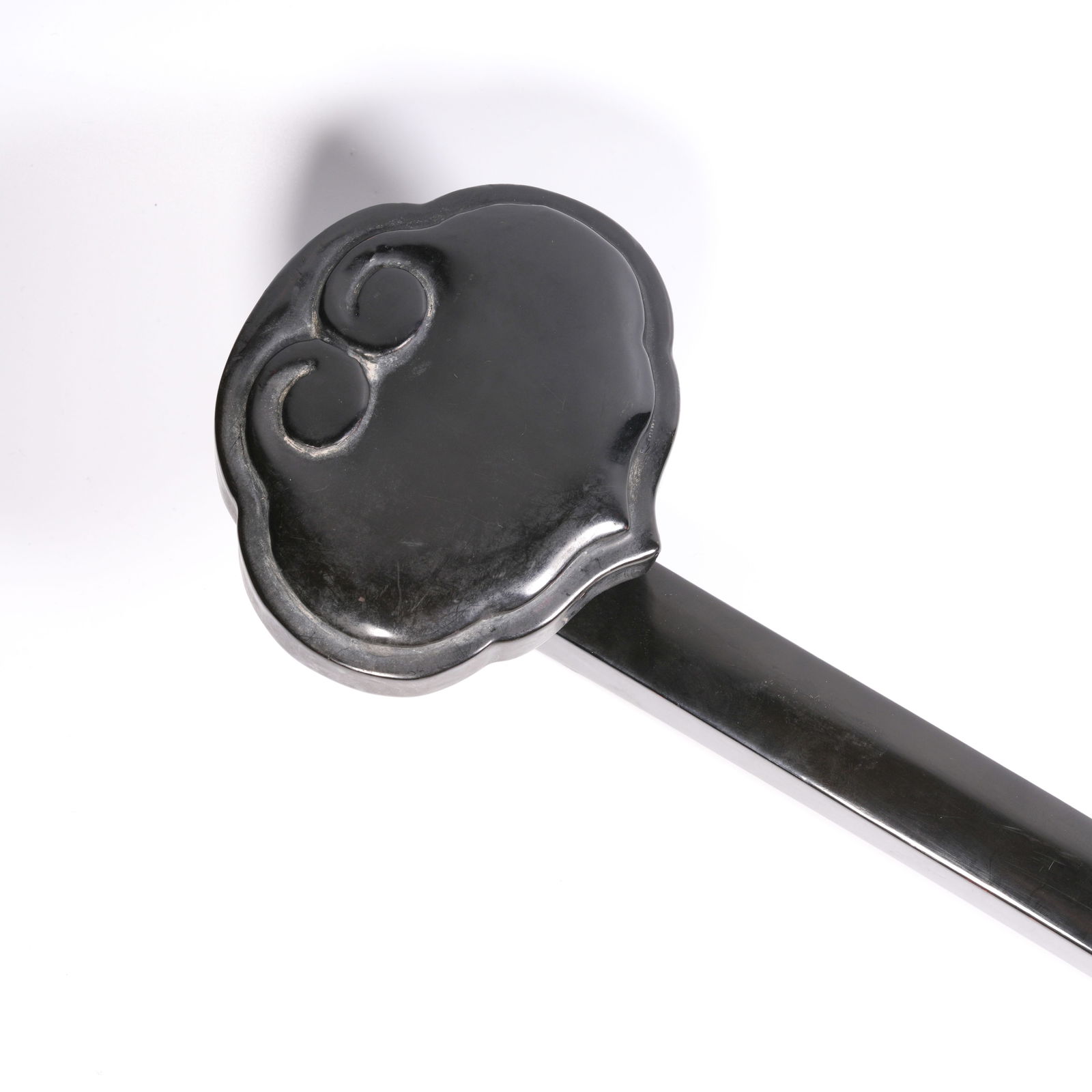 A LARGE LACQUER RUYI SCEPTER - 2