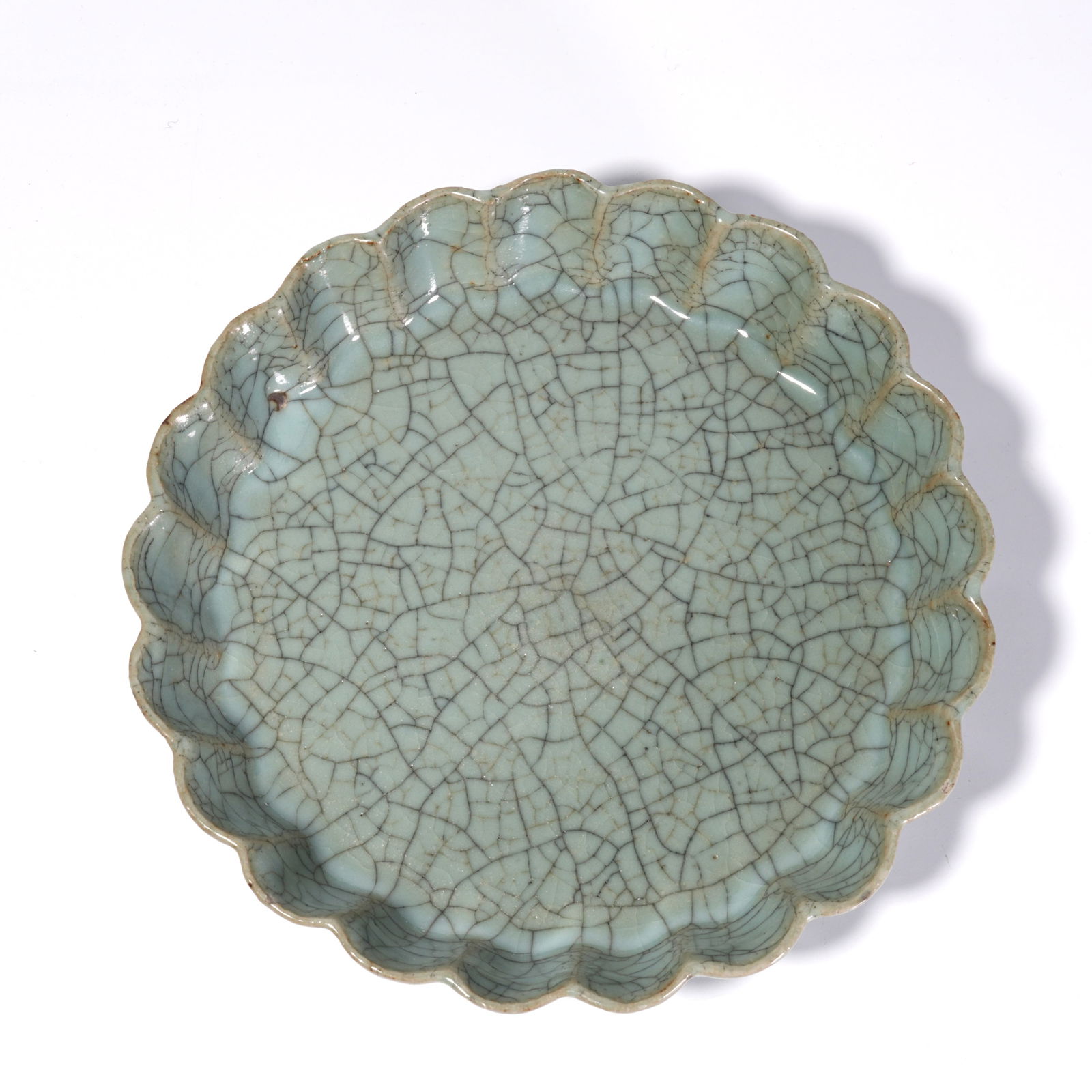 A OFFICIAL KILN FLOWER-RIM WATER BASIN: Official Kiln Flower-Rim Water Basin