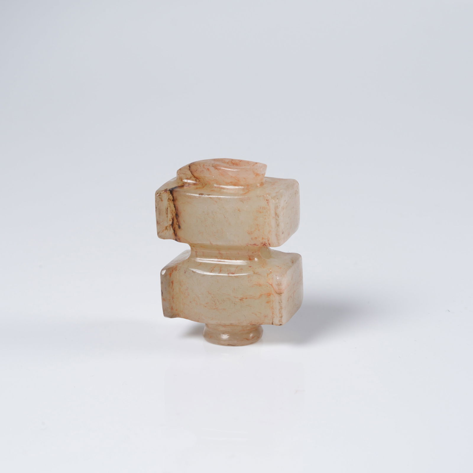 A ANCIENT JADE PENDANT: Ancient jade pendant
