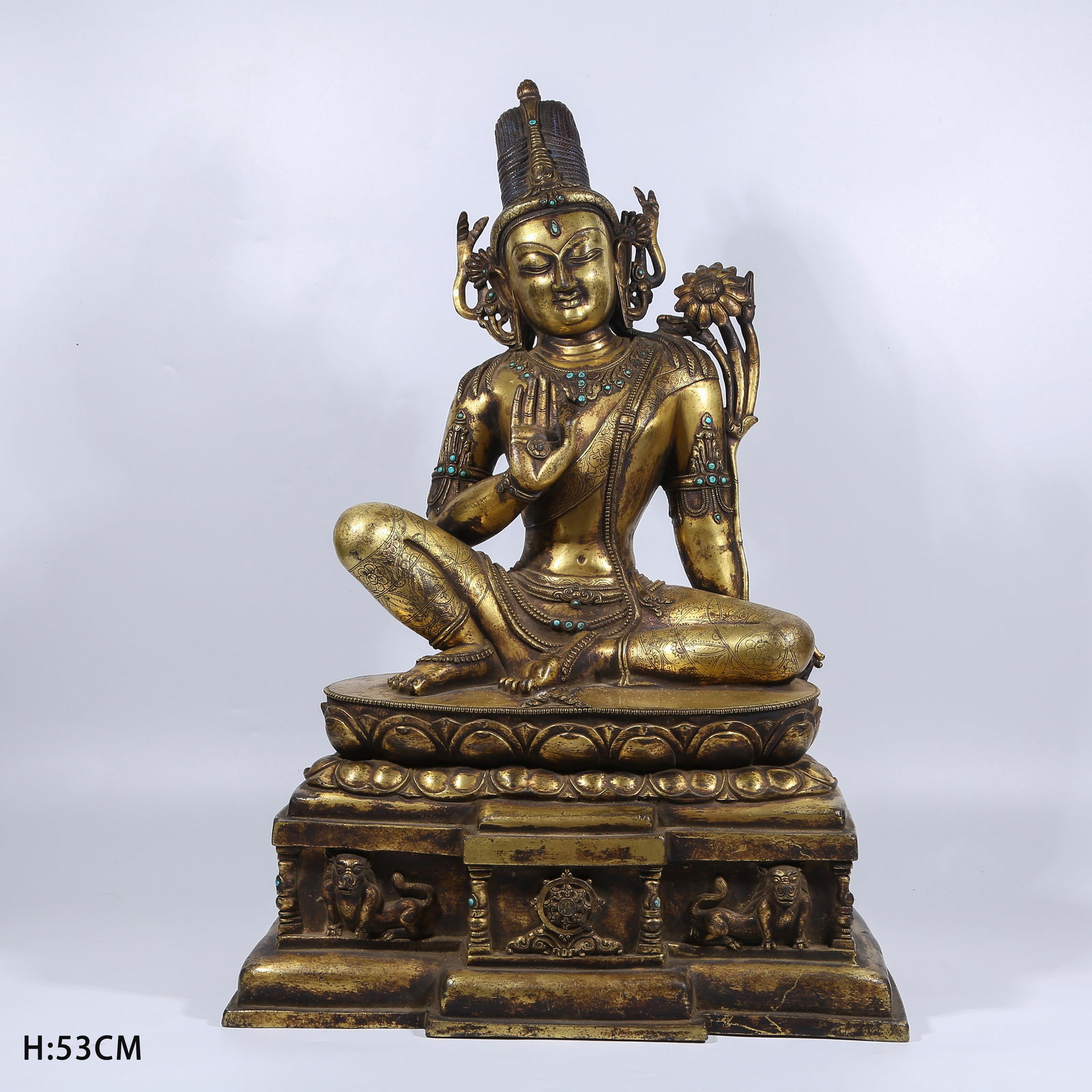 A GILT BRONZE AVALOKITESHVARA STATUE (1 of 8)