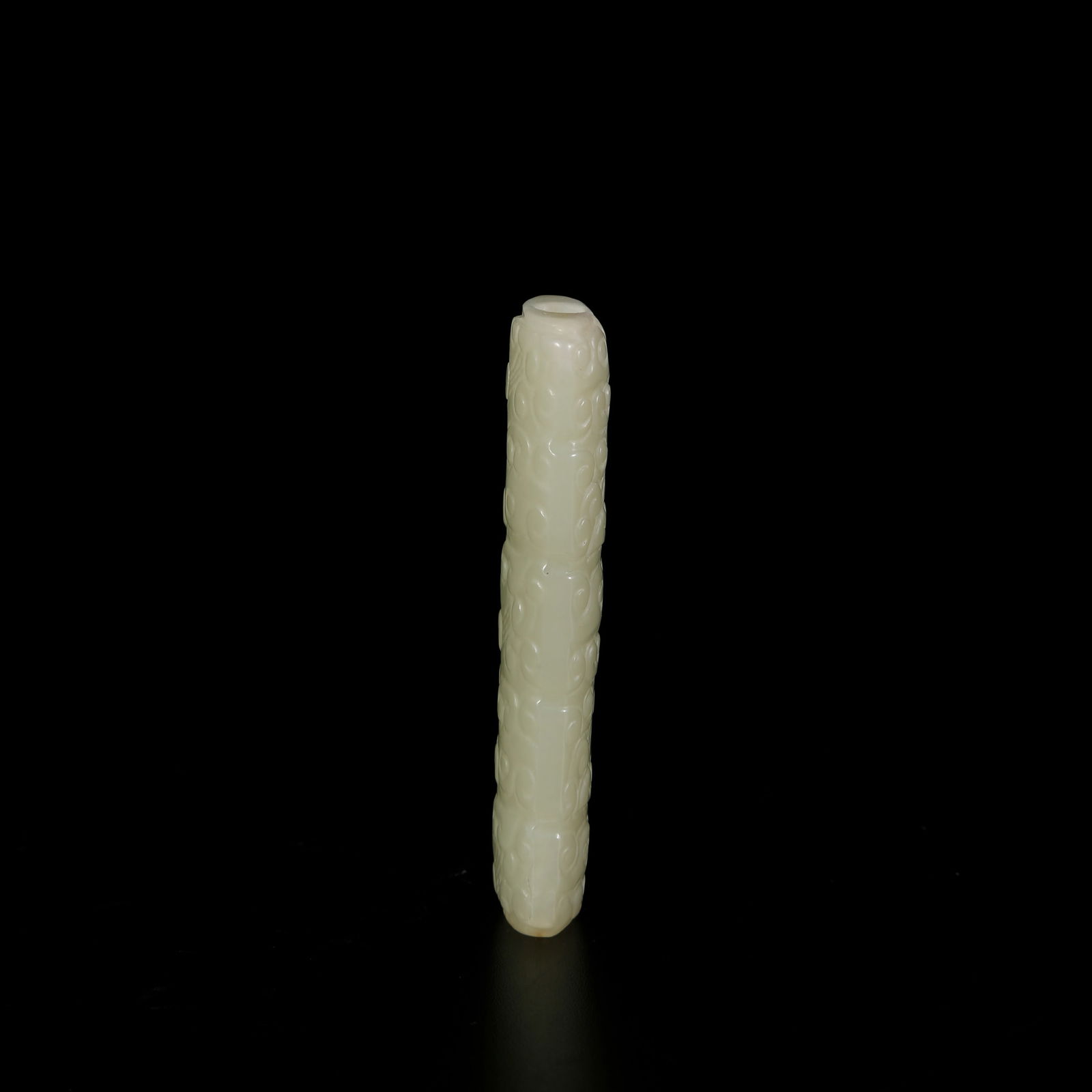 A HETIAN JADE TOGGLE - 4