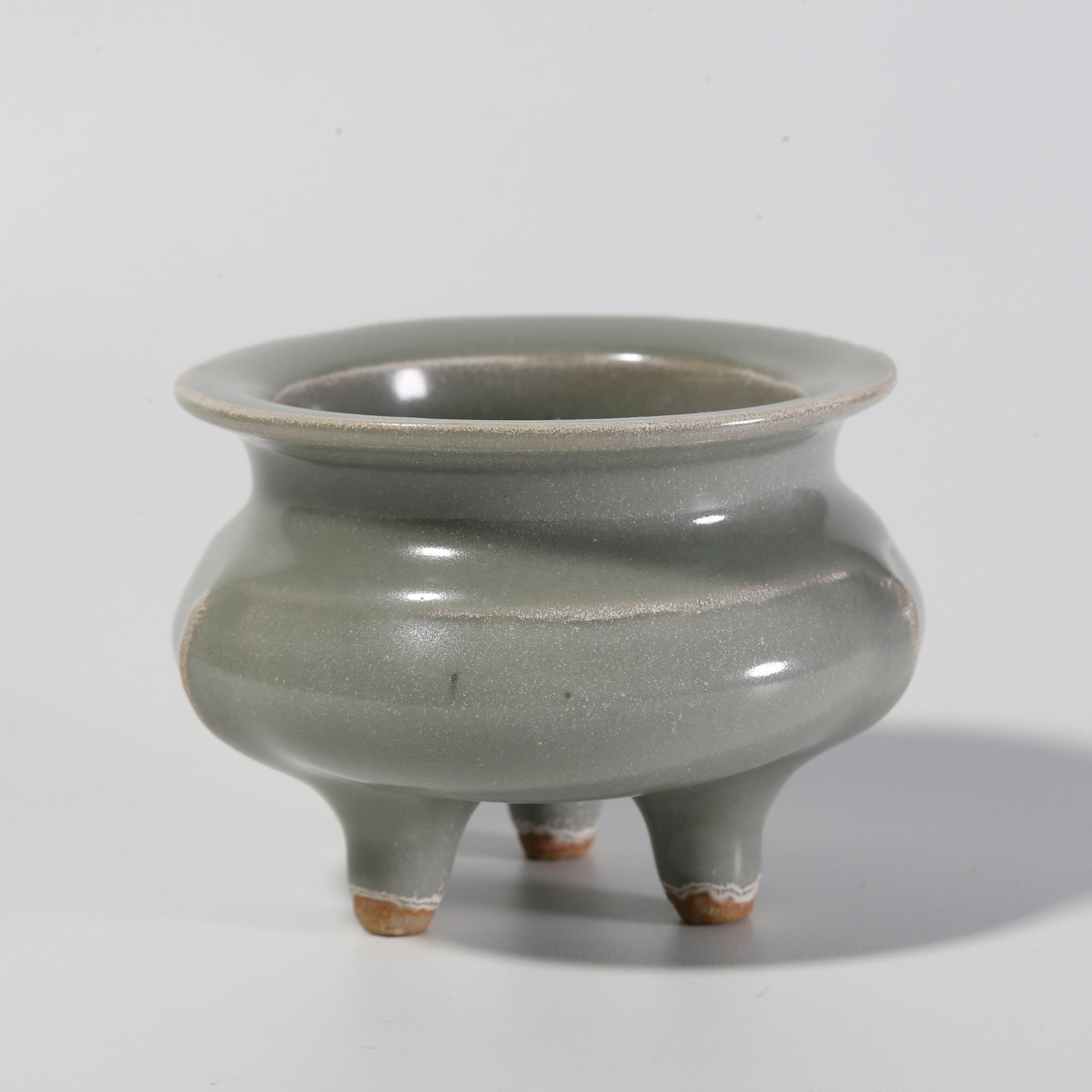 A RU WARE THREE-LEGGED INCENSE BURNER: Ru ware three-legged incense burner