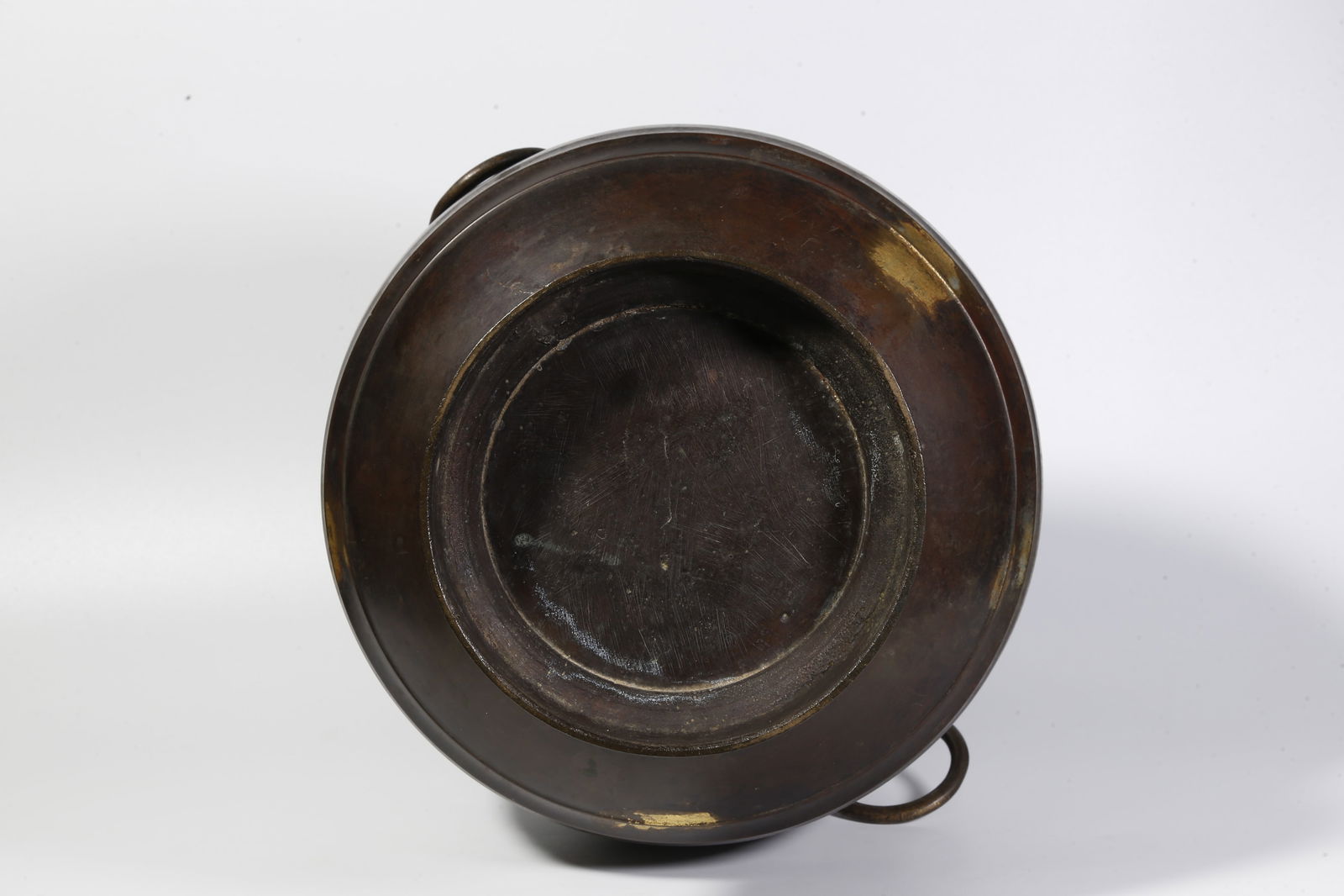 A BRONZE DOUBLE-RING-HANDLED BOTTLE - 10
